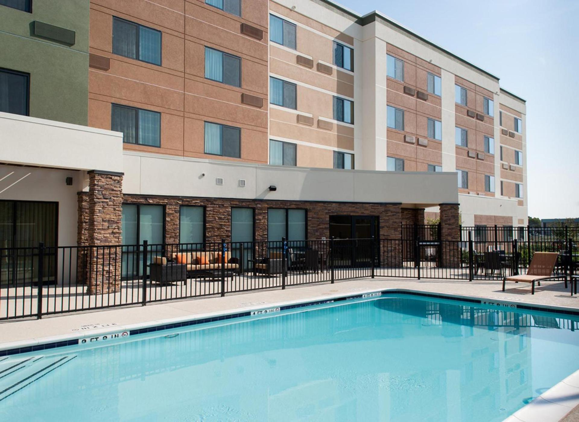 Courtyard by Marriott Houston NASA Clear Lake photo 21