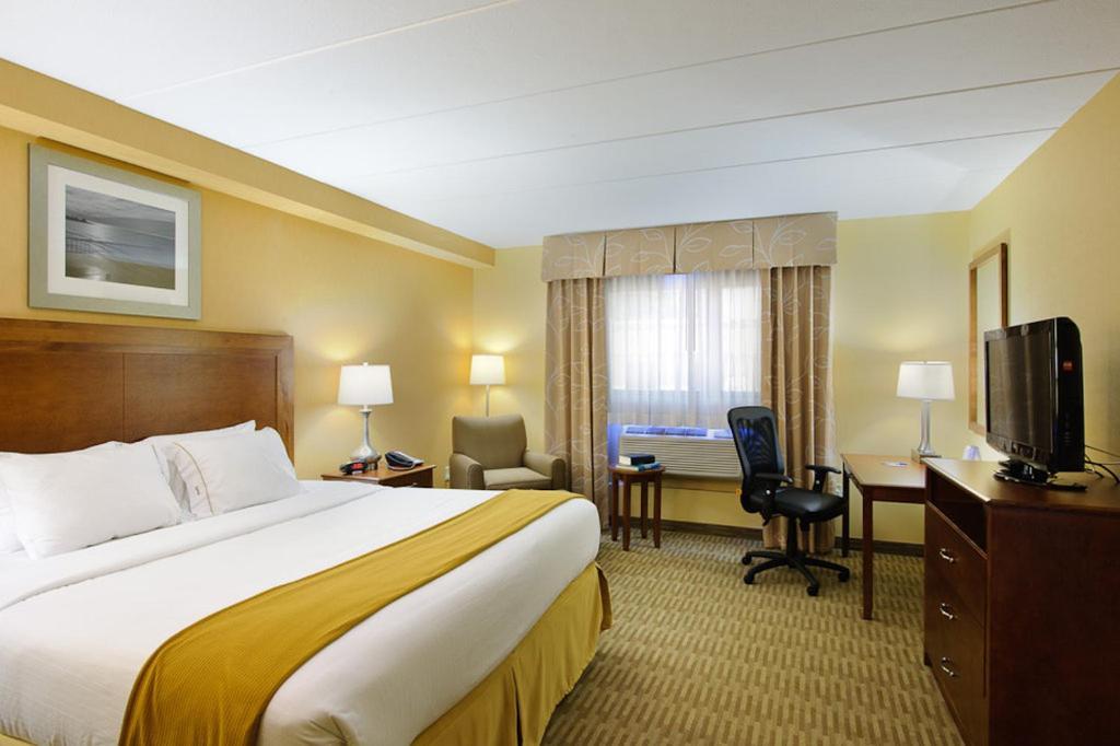 Harbor Pointe Inn PHL Airport photo 25