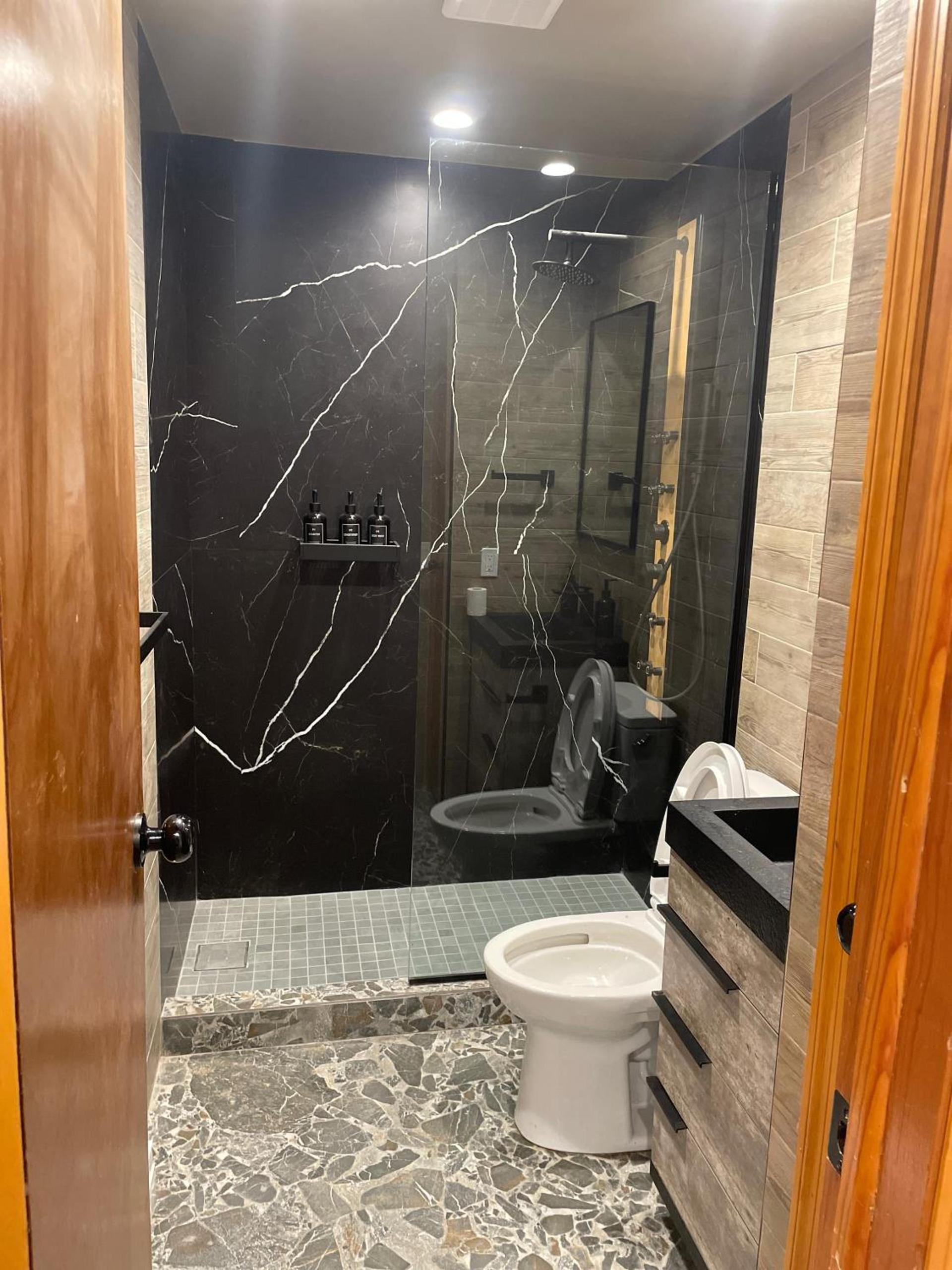The Haüs Windham - Spacious Suites, Hot Tub, Mountain Views! photo 75