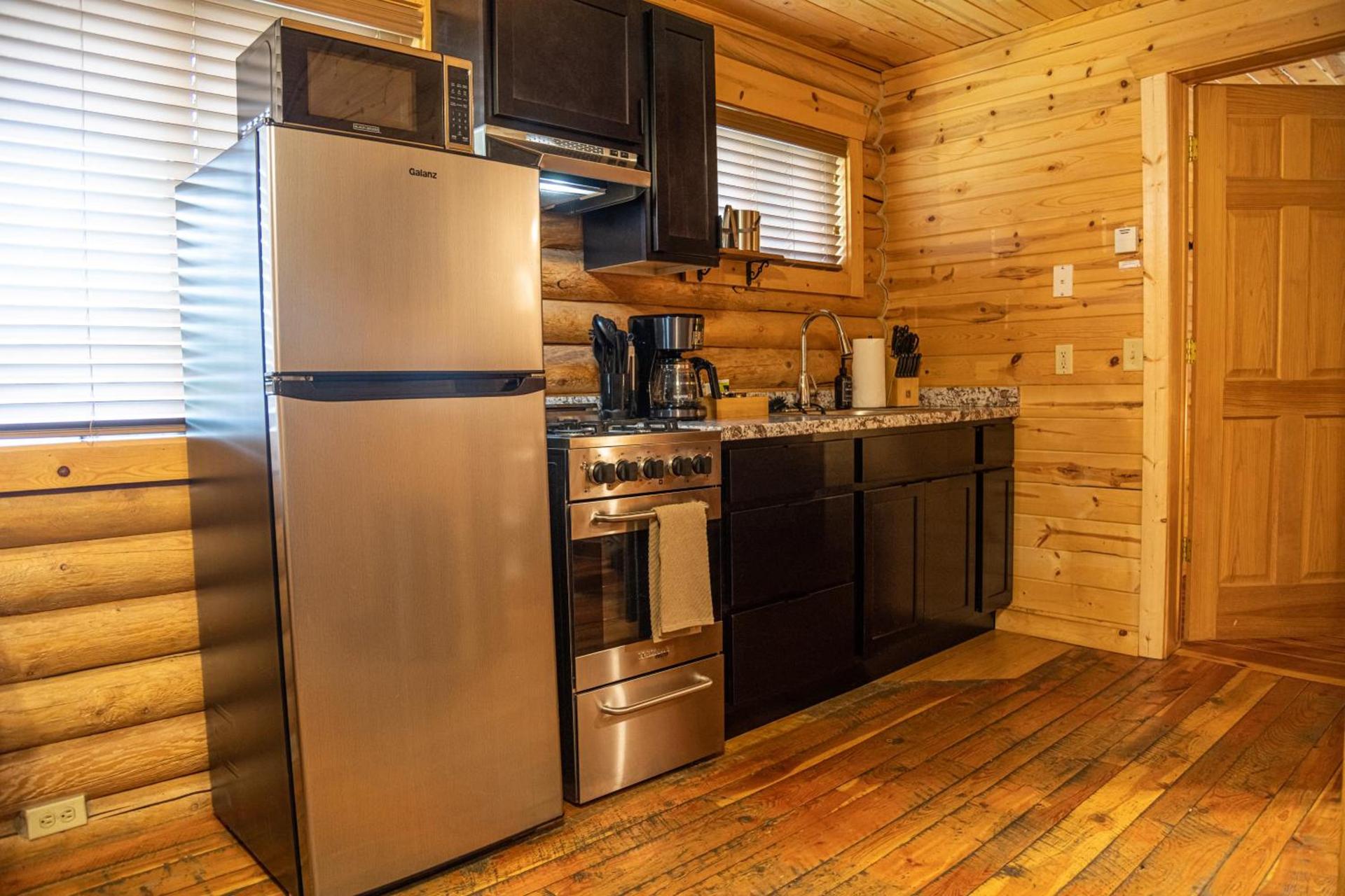 High Creek Lodge and Cabins photo 4