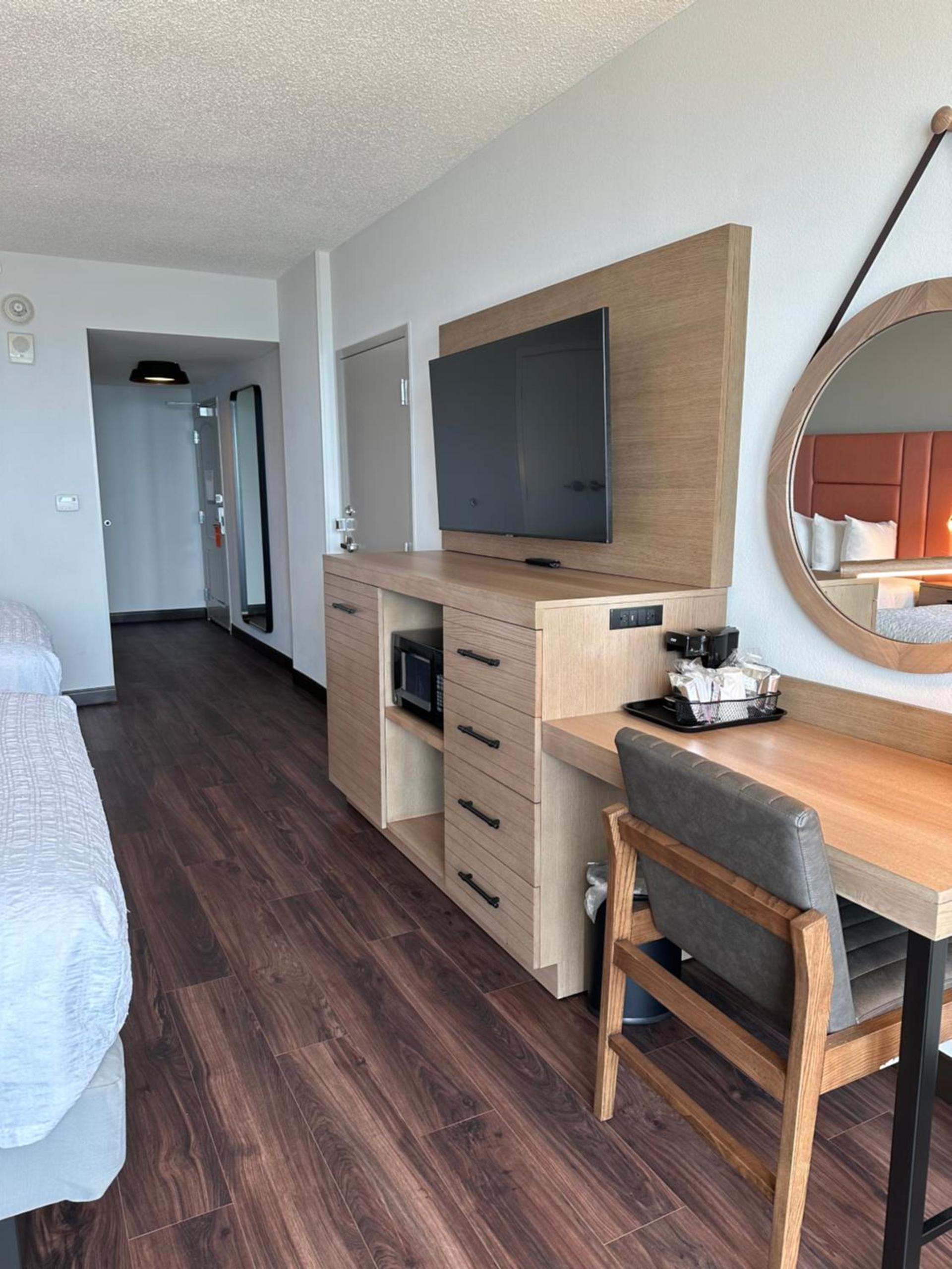 Hampton Inn Virginia Beach-Oceanfront South photo 60