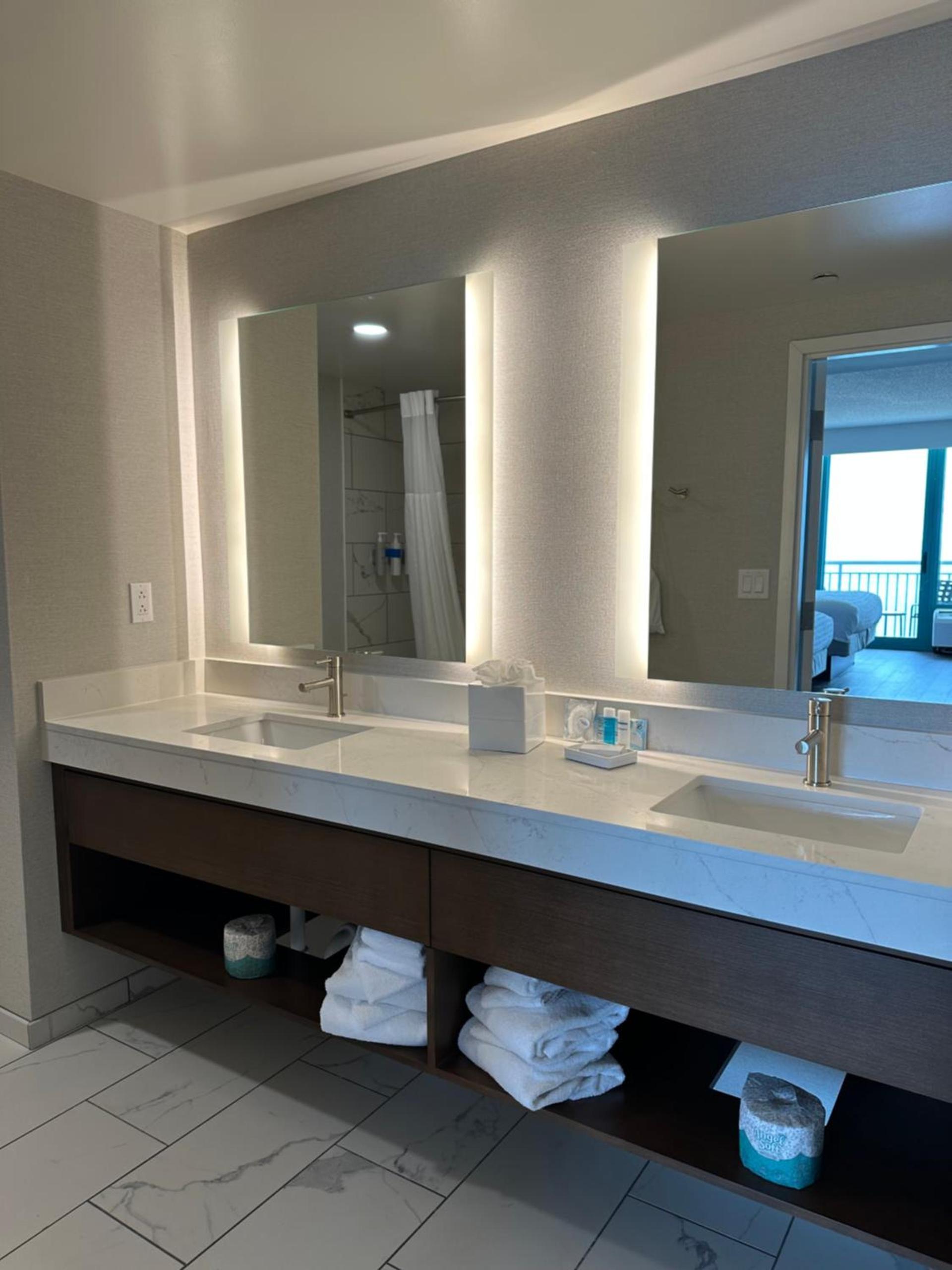 Hampton Inn Virginia Beach-Oceanfront South photo 92