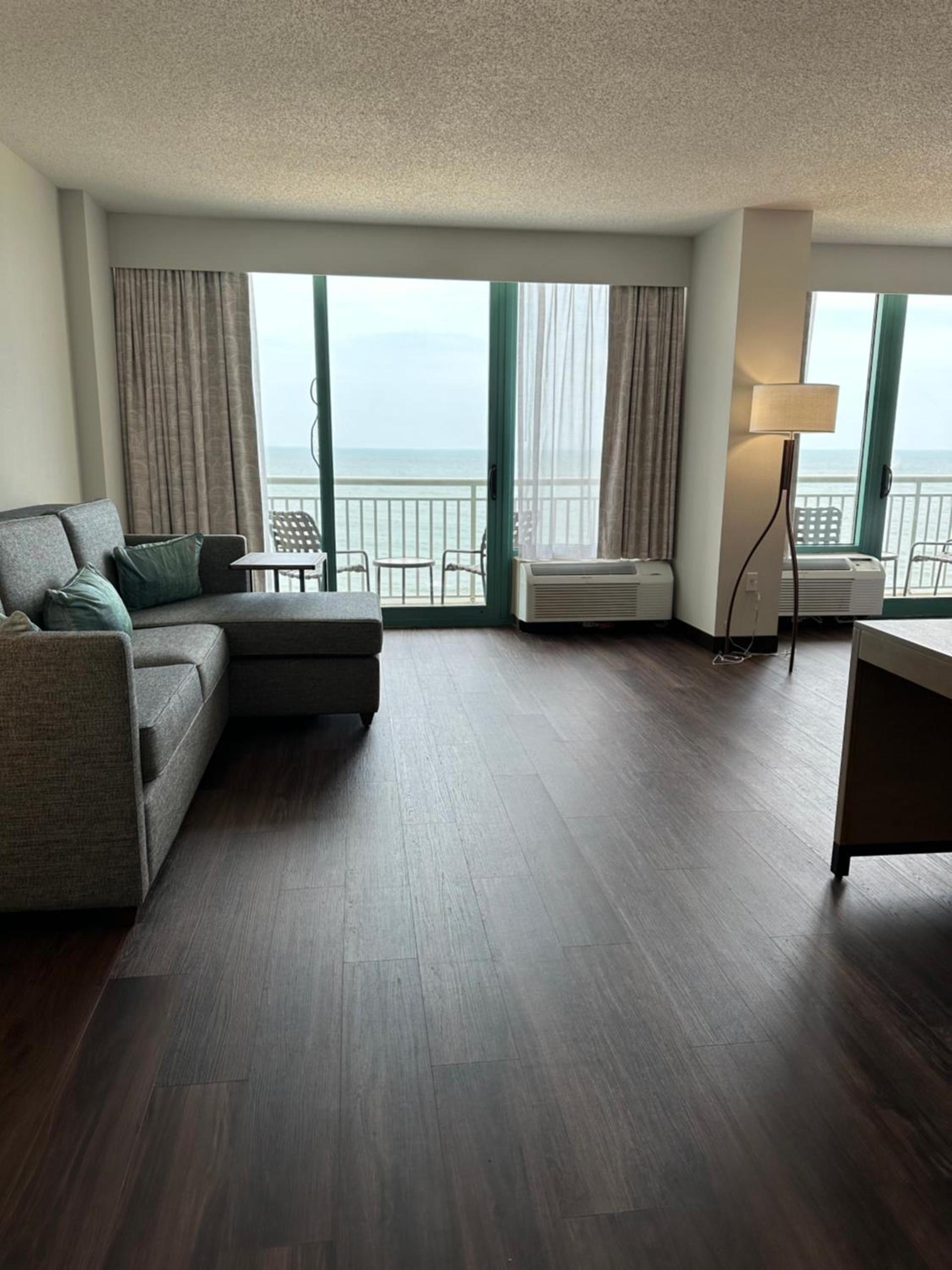 Hampton Inn Virginia Beach-Oceanfront South photo 62