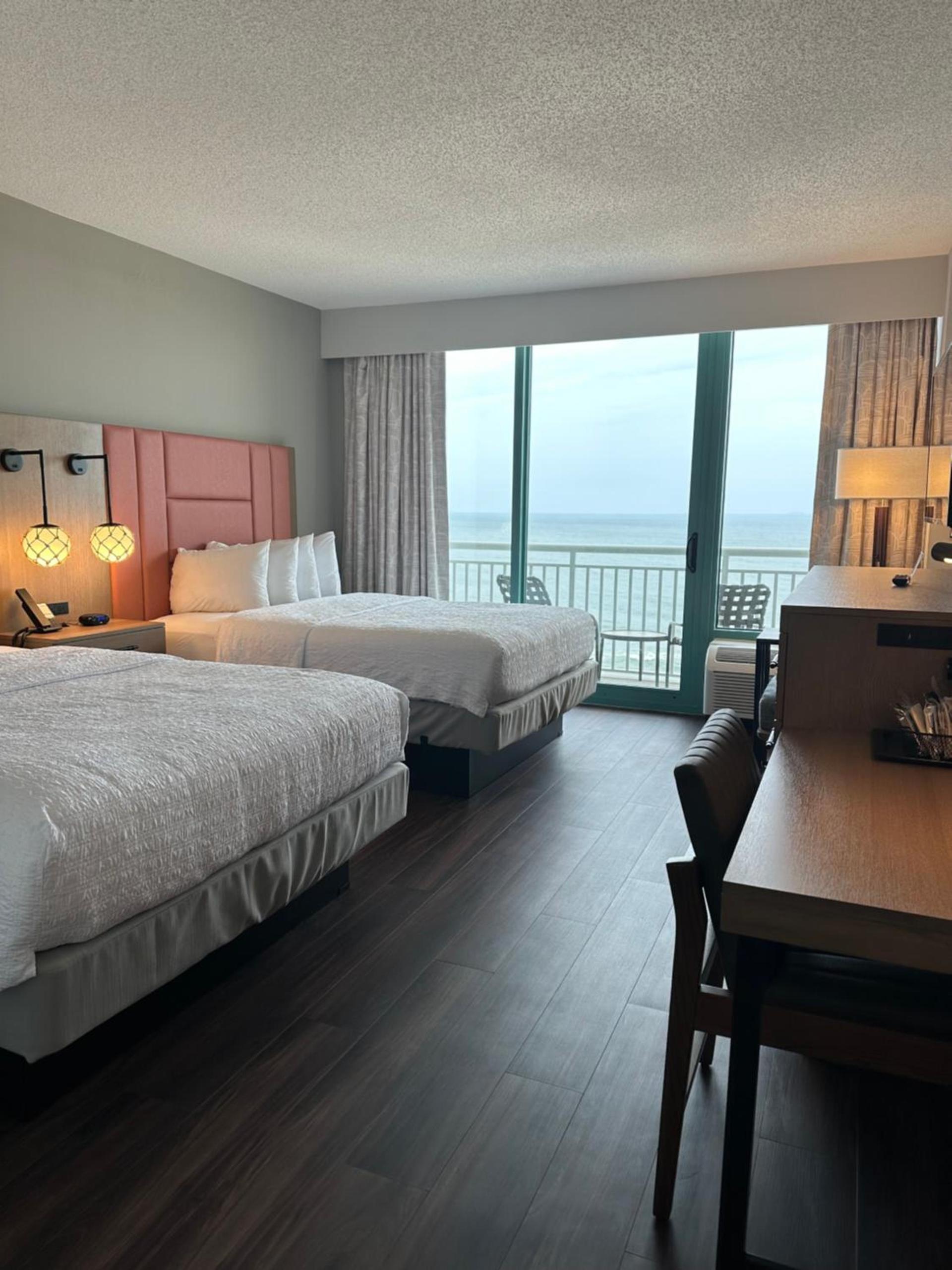 Hampton Inn Virginia Beach-Oceanfront South photo 74