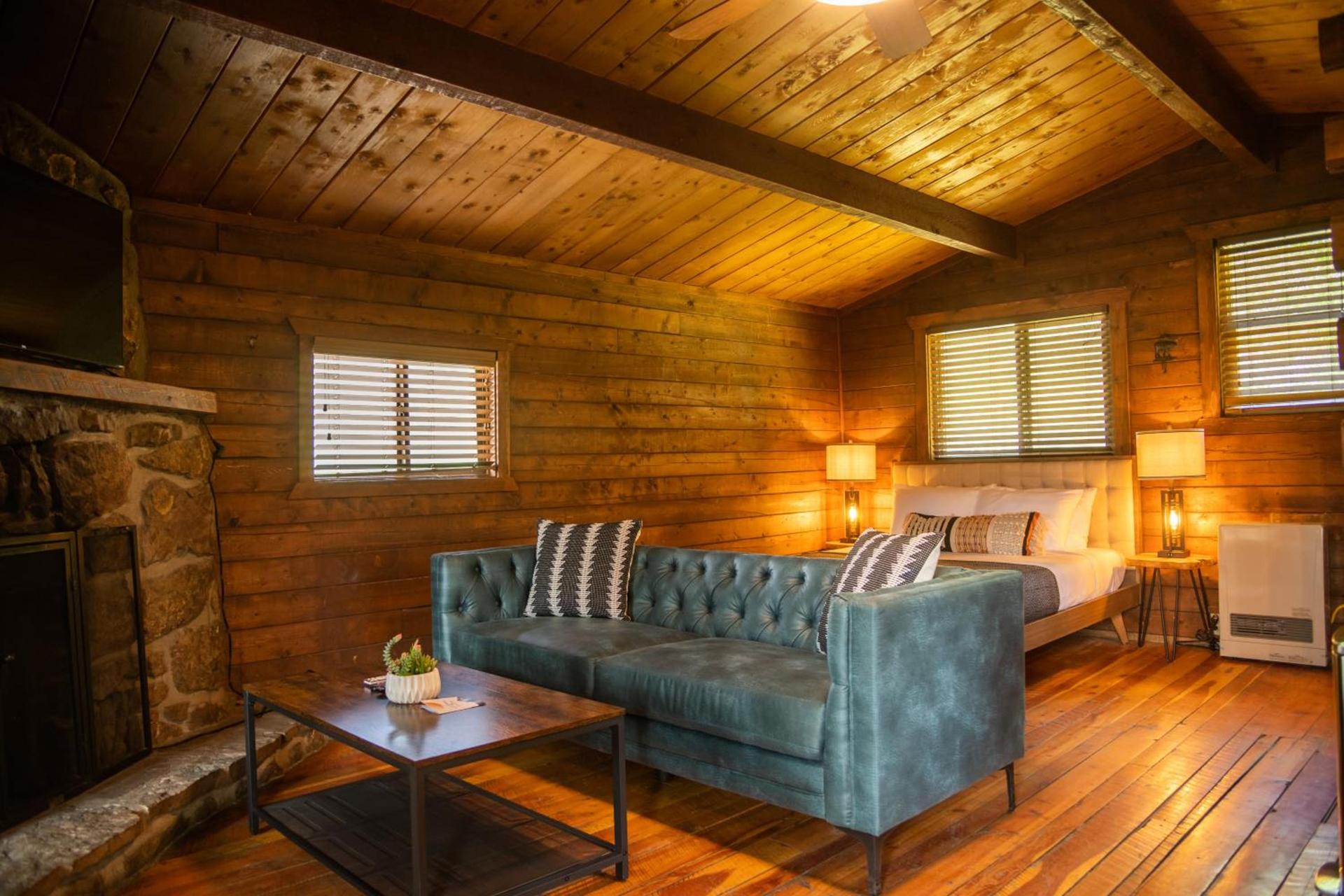 High Creek Lodge and Cabins photo 43