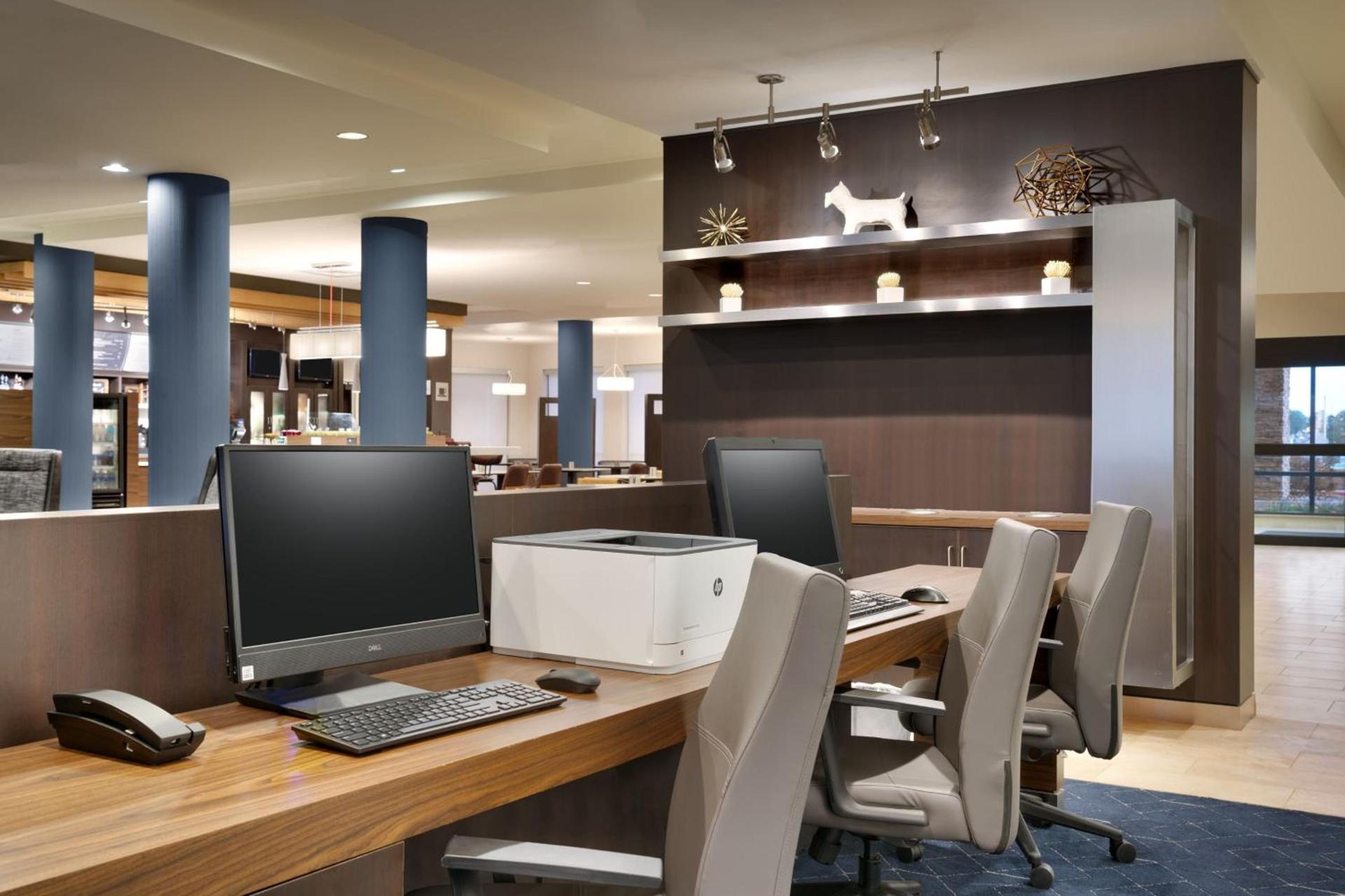 Courtyard by Marriott Houston NASA Clear Lake photo 69