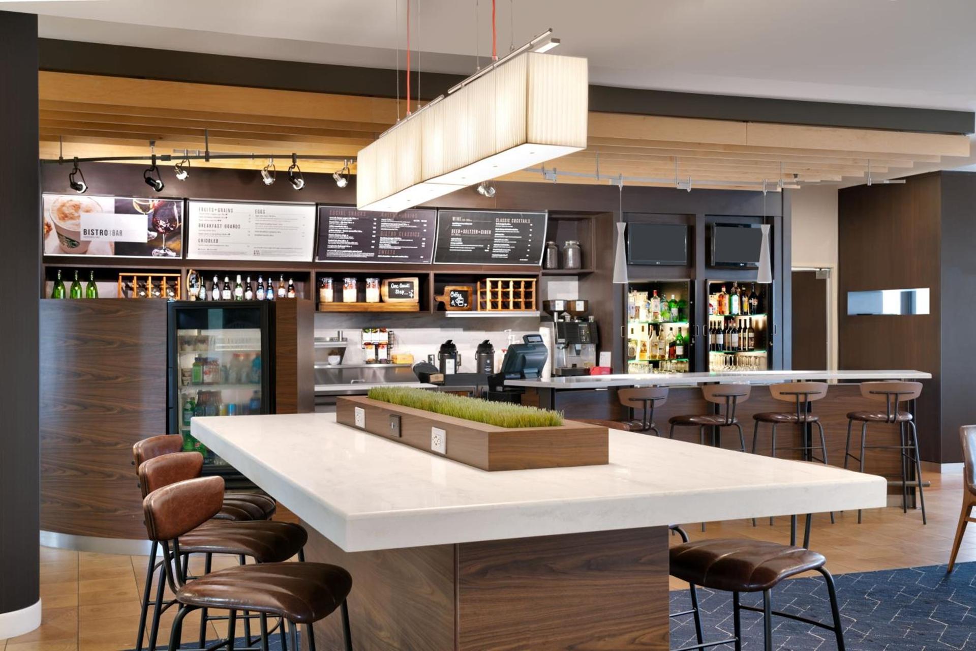 Courtyard by Marriott Houston NASA Clear Lake photo 72