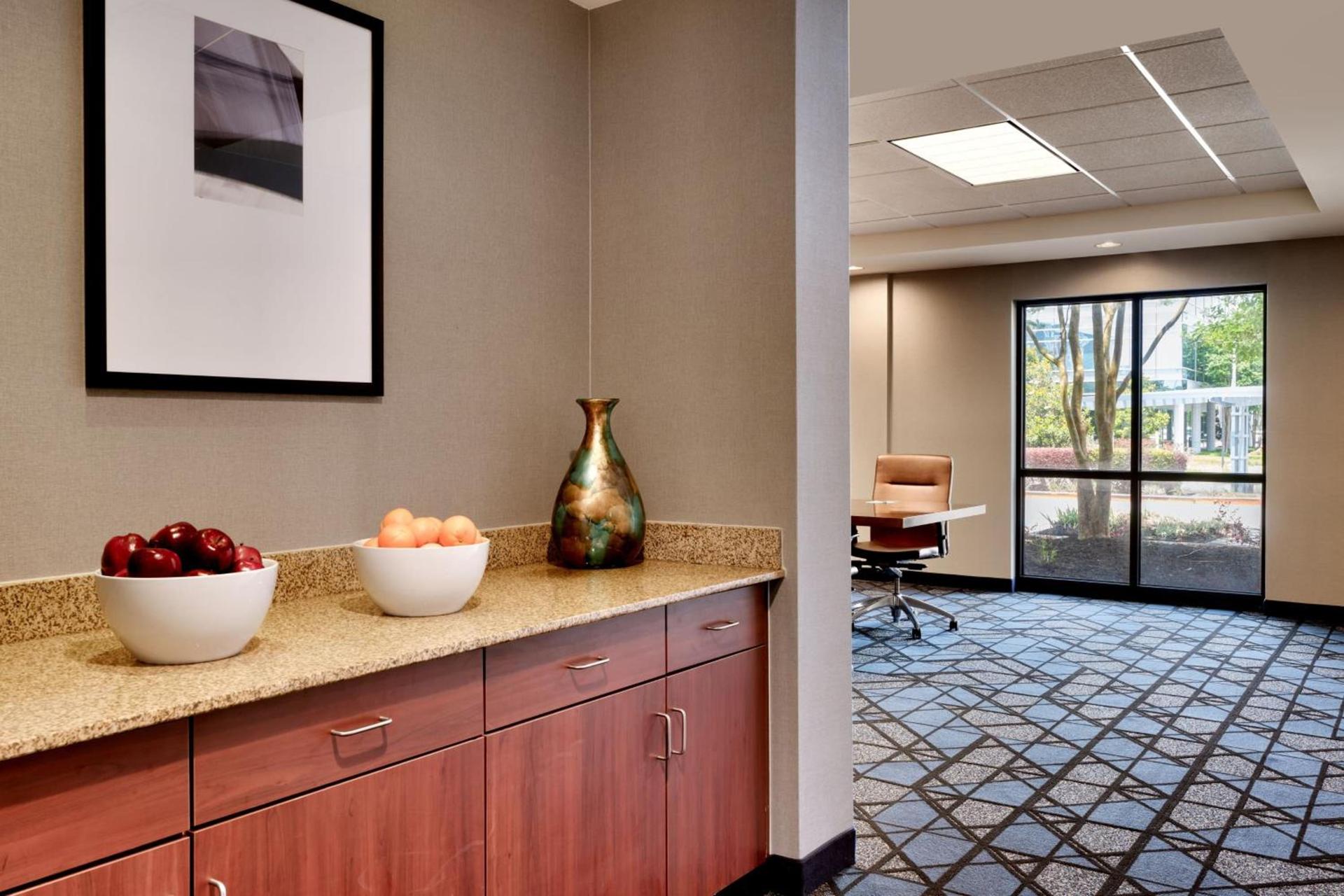 Courtyard by Marriott Houston NASA Clear Lake photo 81