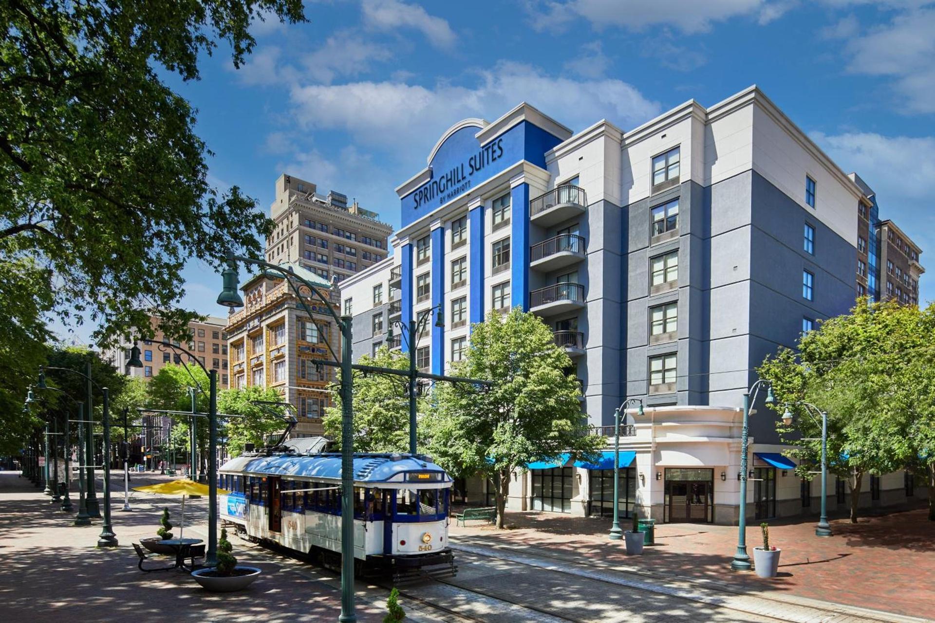 SpringHill Suites Memphis Downtown photo 2