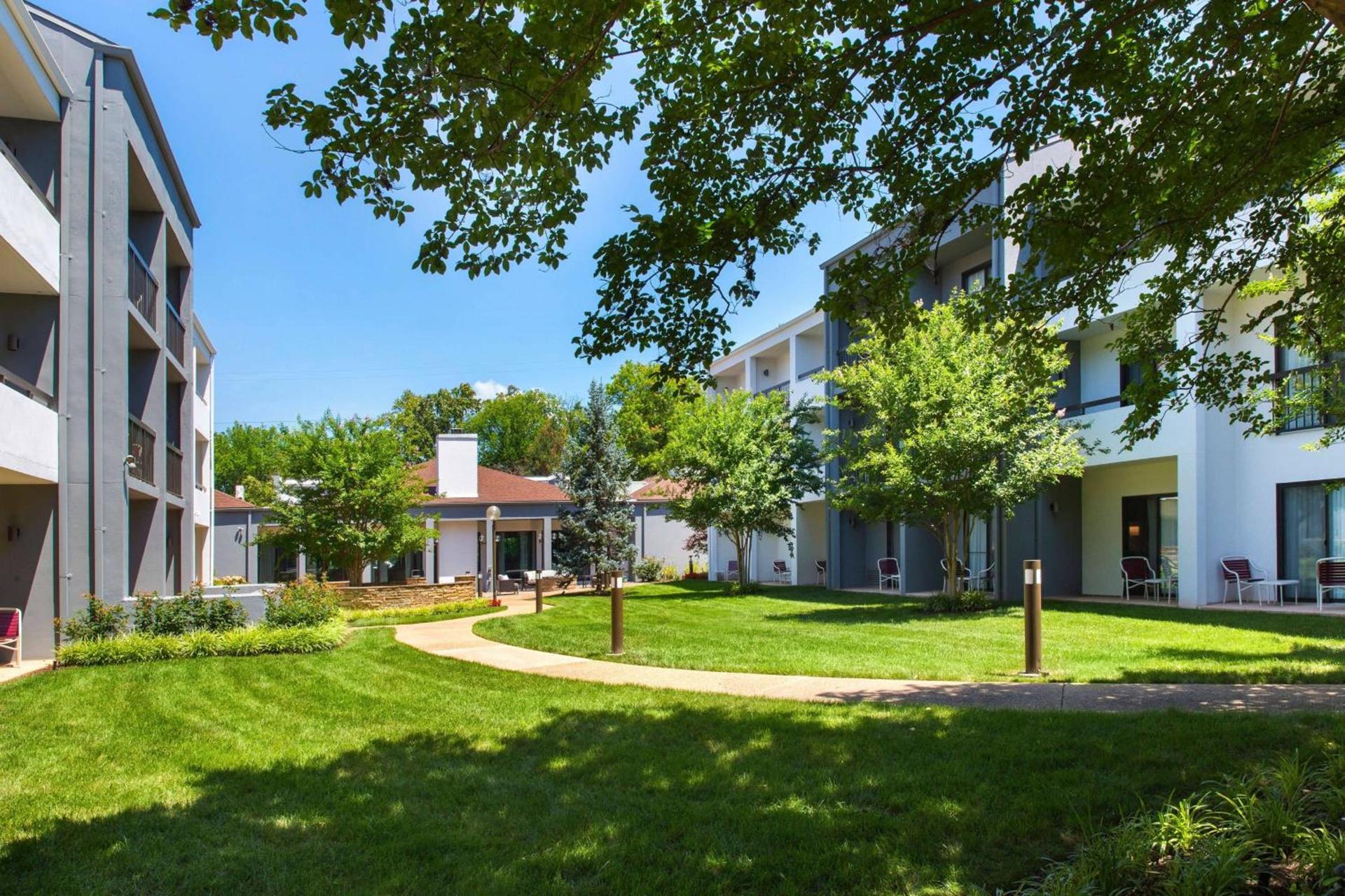 Courtyard by Marriott Dulles Airport Herndon/Reston photo 8