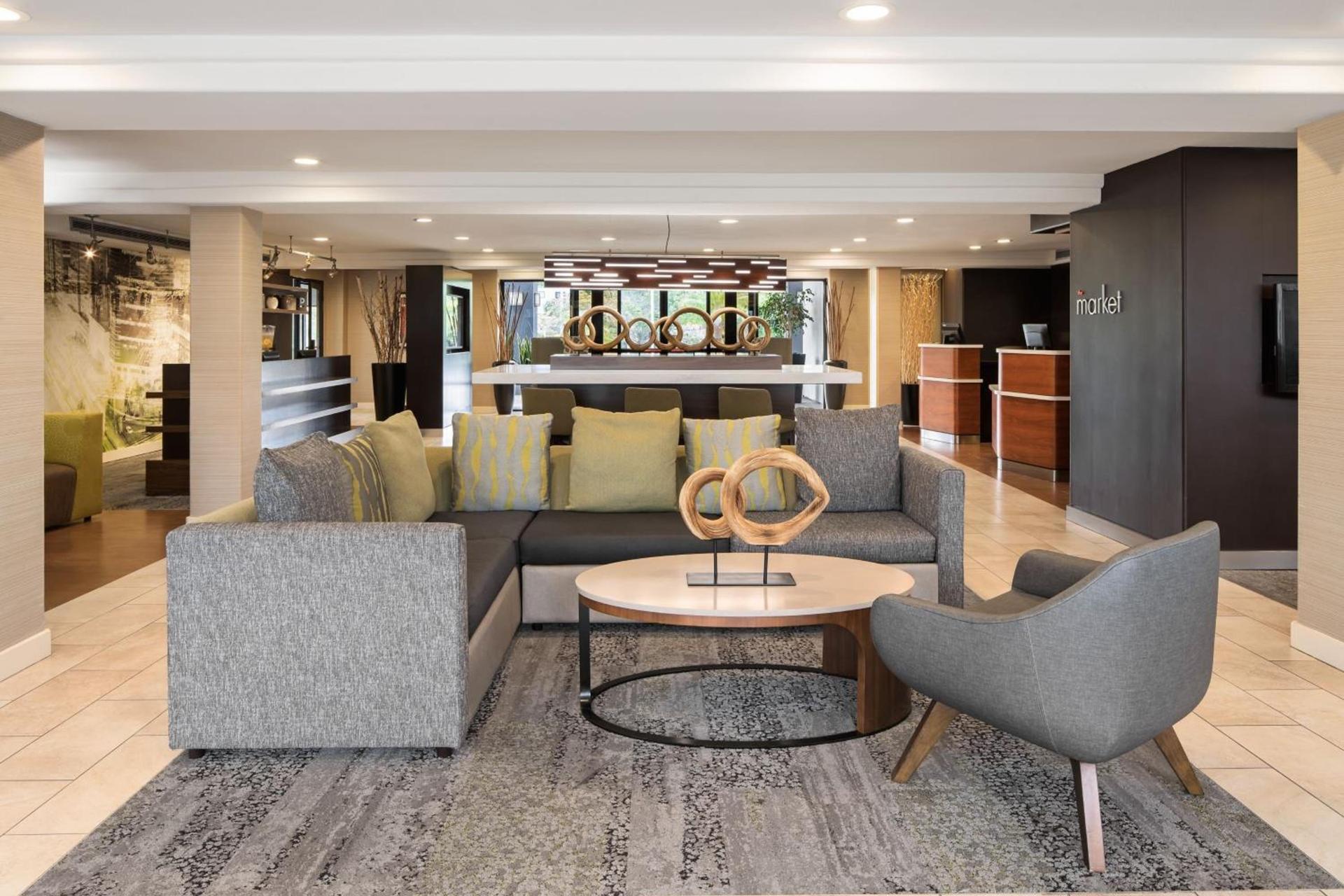 Courtyard by Marriott San Diego Del Mar/Solana Beach photo 7