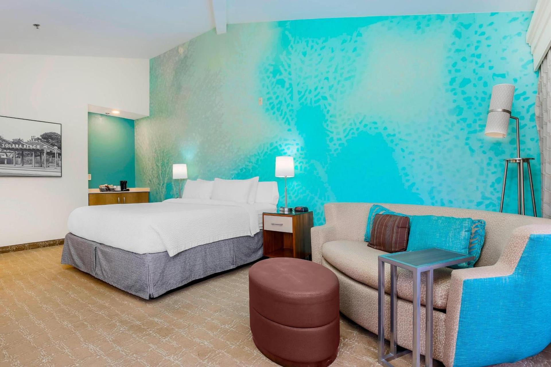 Courtyard by Marriott San Diego Del Mar/Solana Beach photo 49