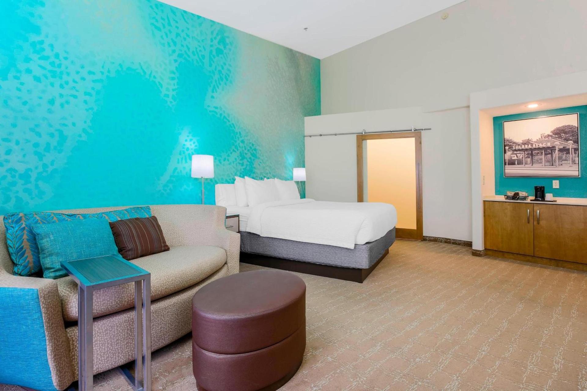 Courtyard by Marriott San Diego Del Mar/Solana Beach photo 48