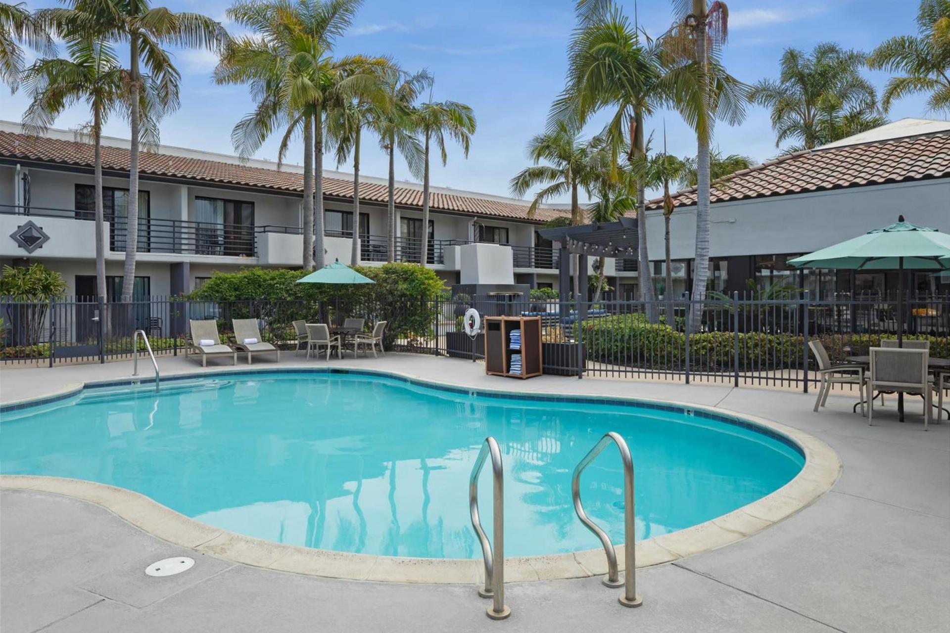 Courtyard by Marriott San Diego Del Mar/Solana Beach photo 68