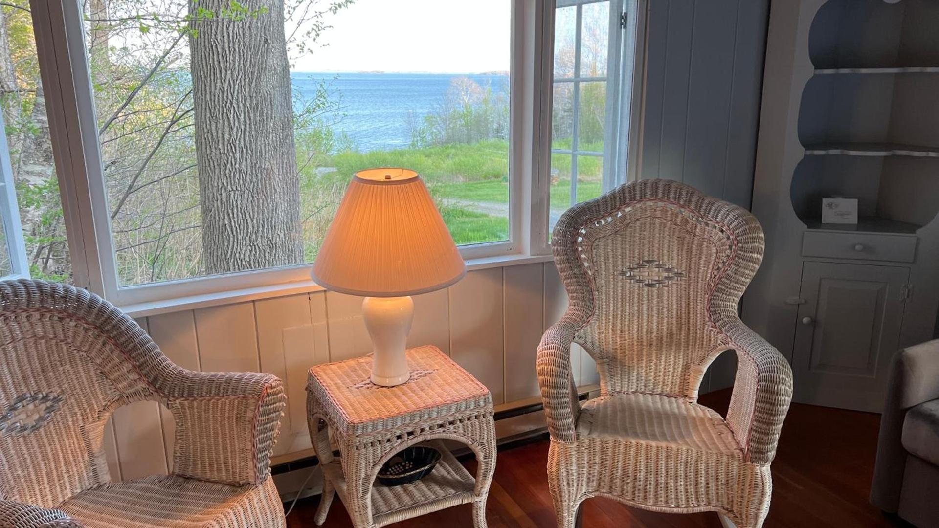 High Tide Inn on the Ocean, Motel and Cottages photo 89