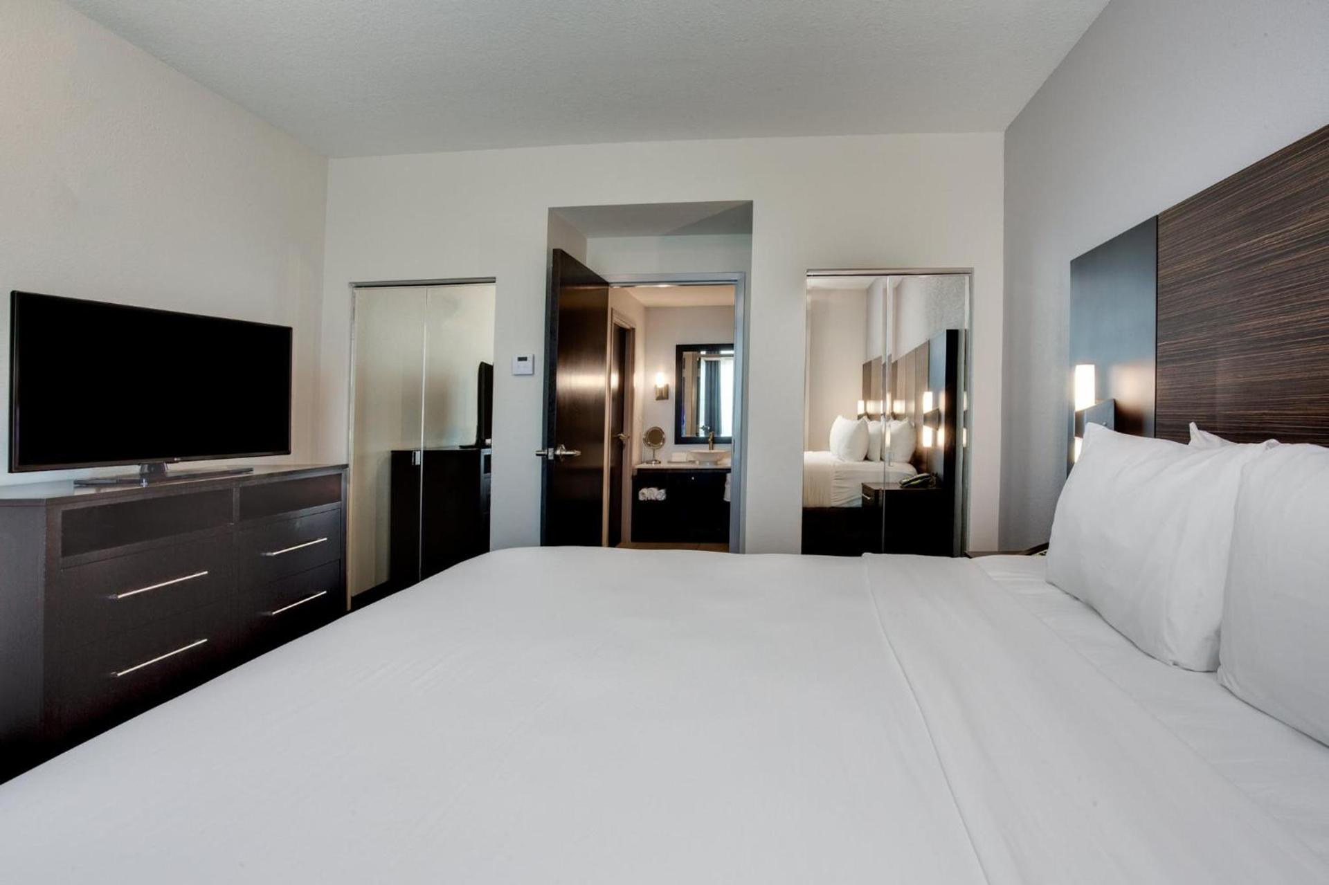 Crowne Plaza Hotel & Resorts Fort Lauderdale Airport/ Cruise by IHG photo 46