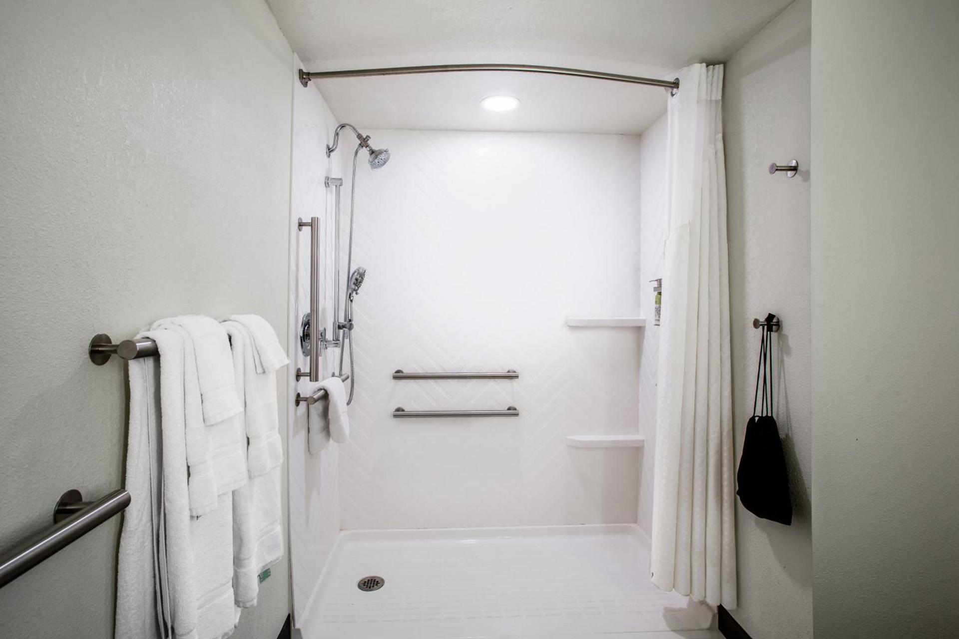 Holiday Inn Morgantown - Reading Area by IHG photo 61