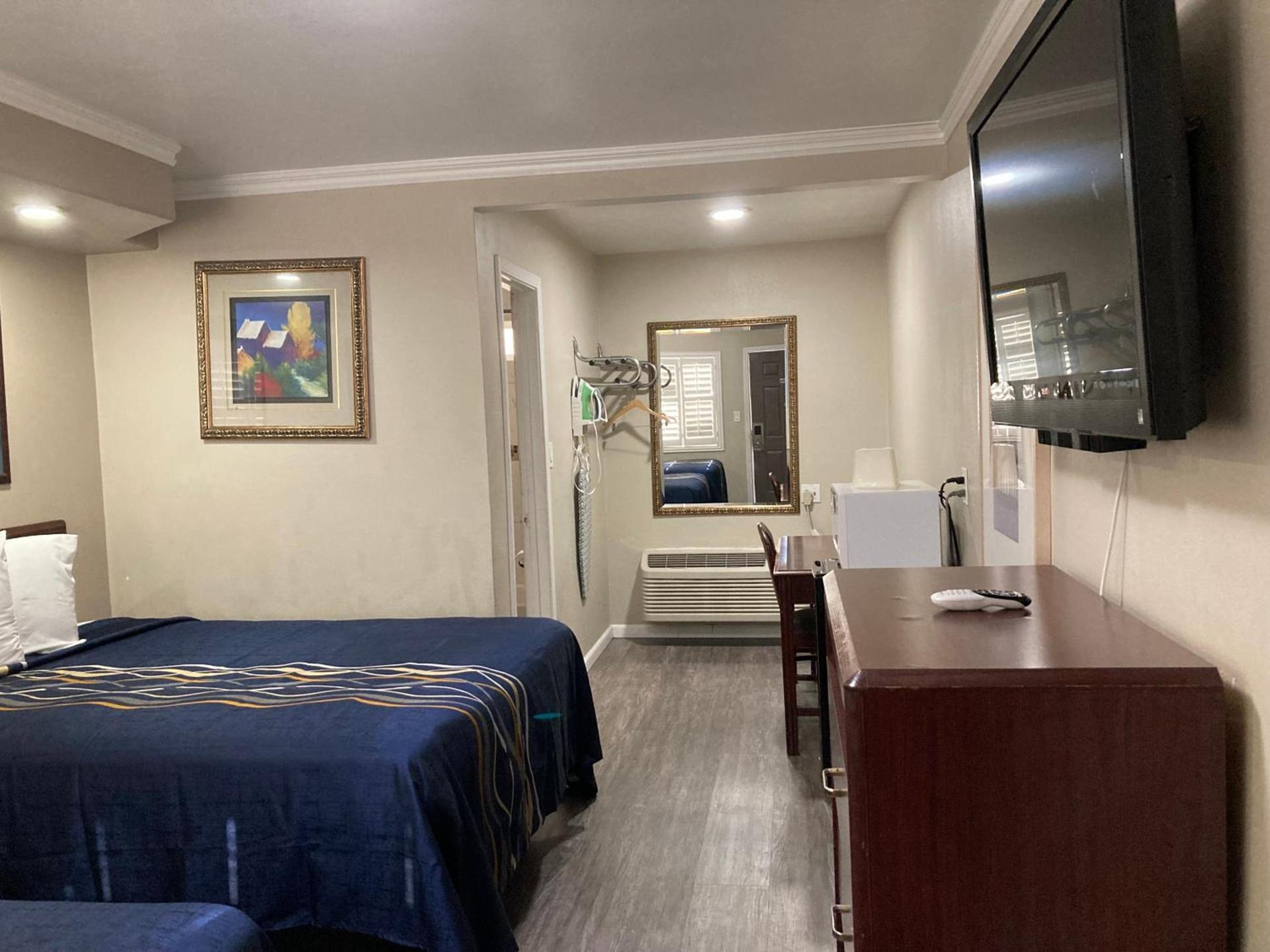 Little Boy Blue Motel photo 21