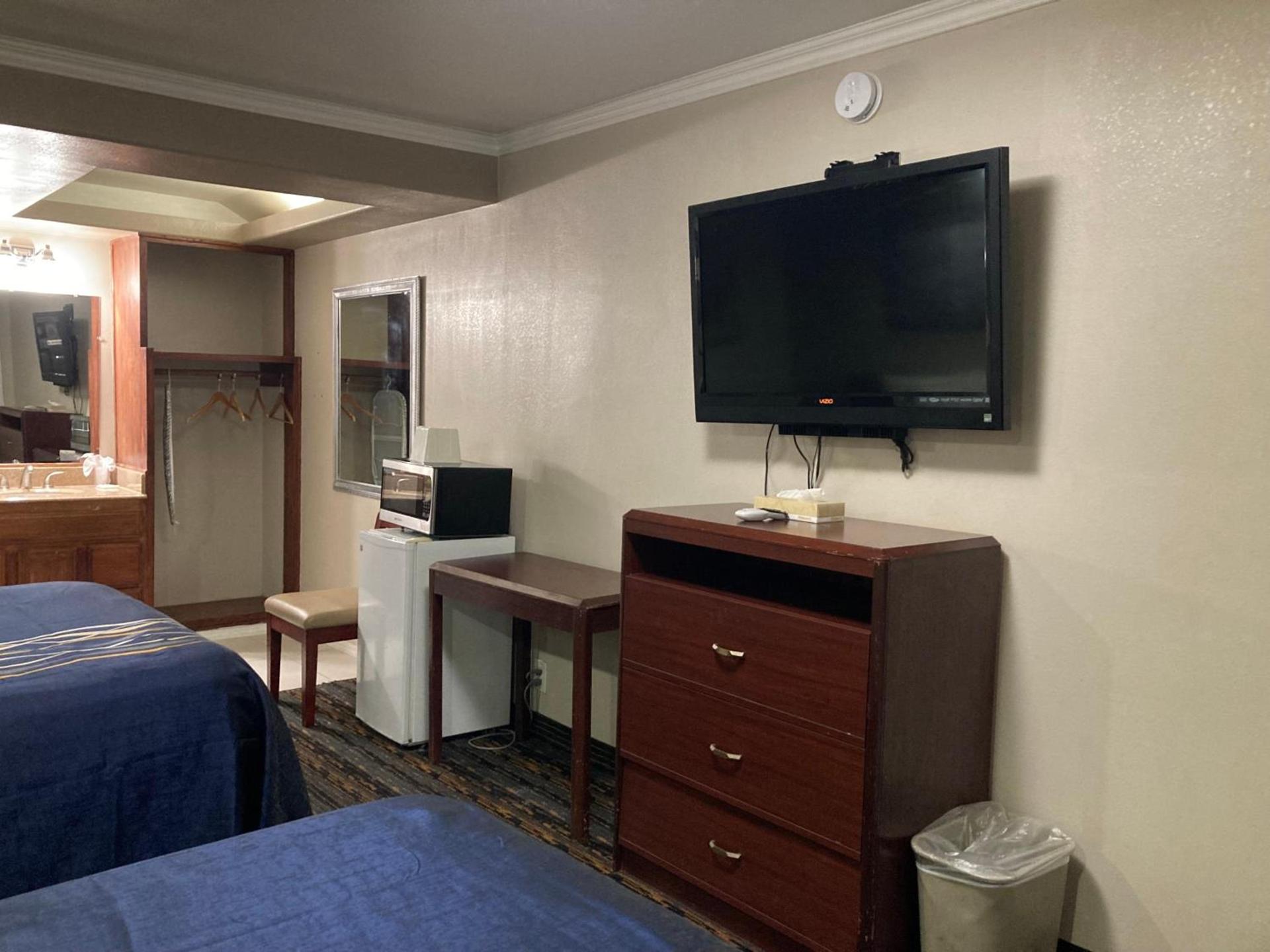 Little Boy Blue Motel photo 24