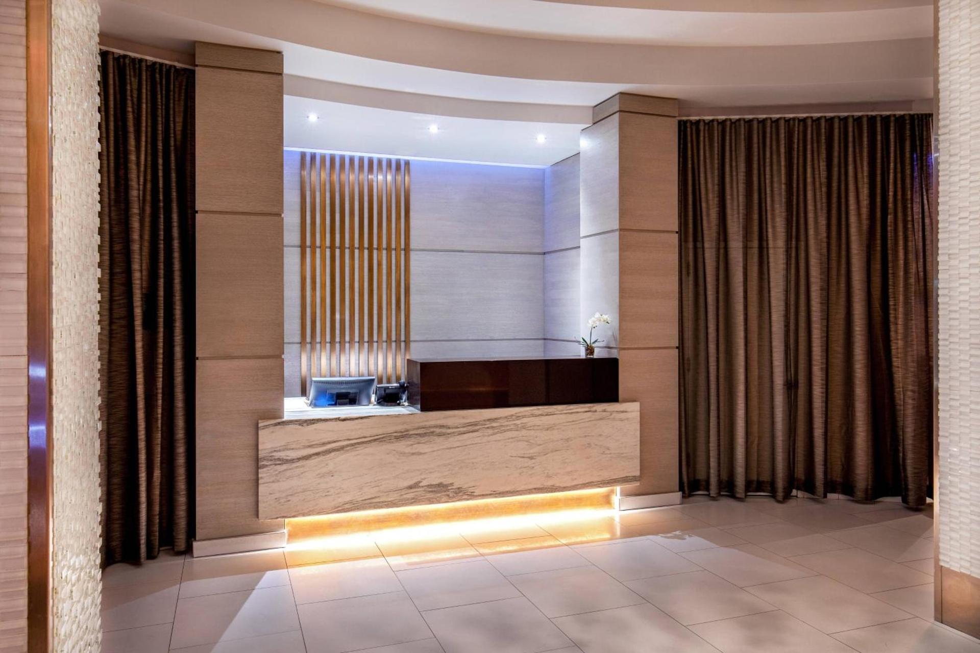 Fairfield By Marriott New York Manhattan Times Square photo 3