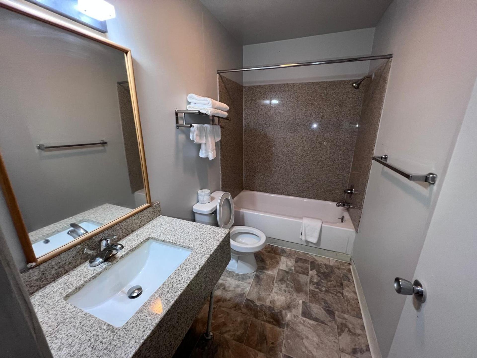 BIGGS NU-VU MOTEL photo 18