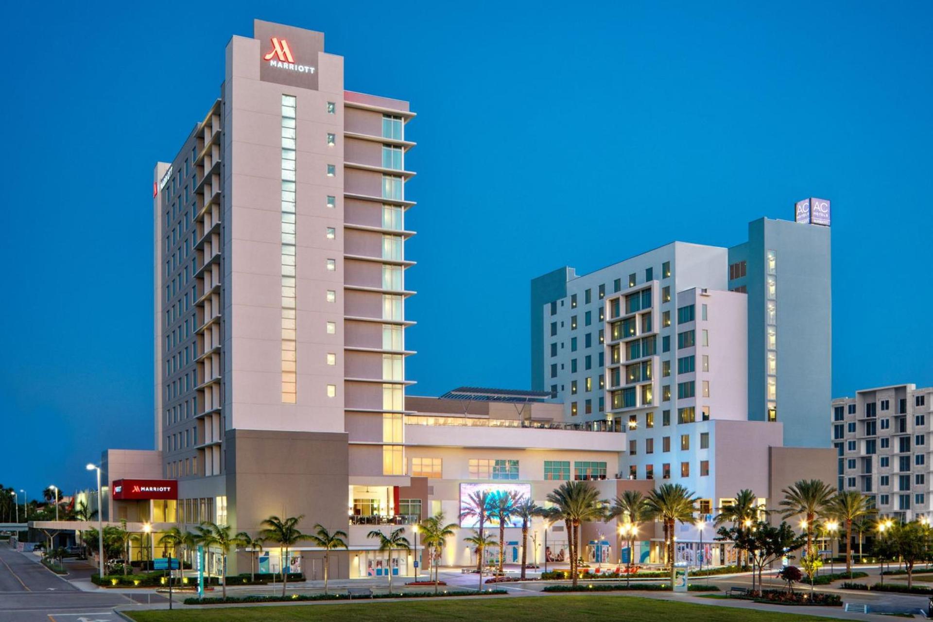 AC Hotel by Marriott Fort Lauderdale Airport photo 2