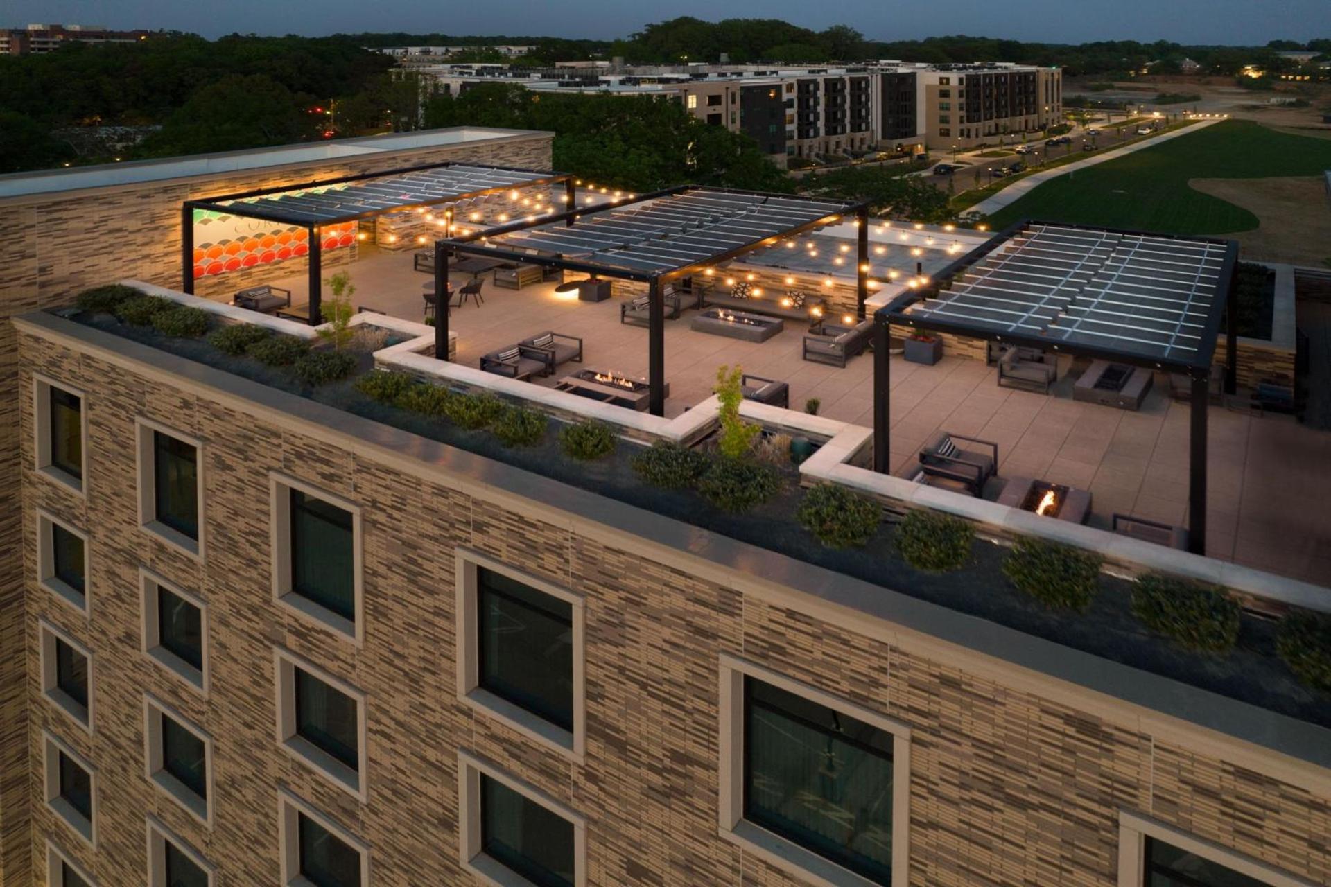 AC Hotel by Marriott Charlotte SouthPark photo 3