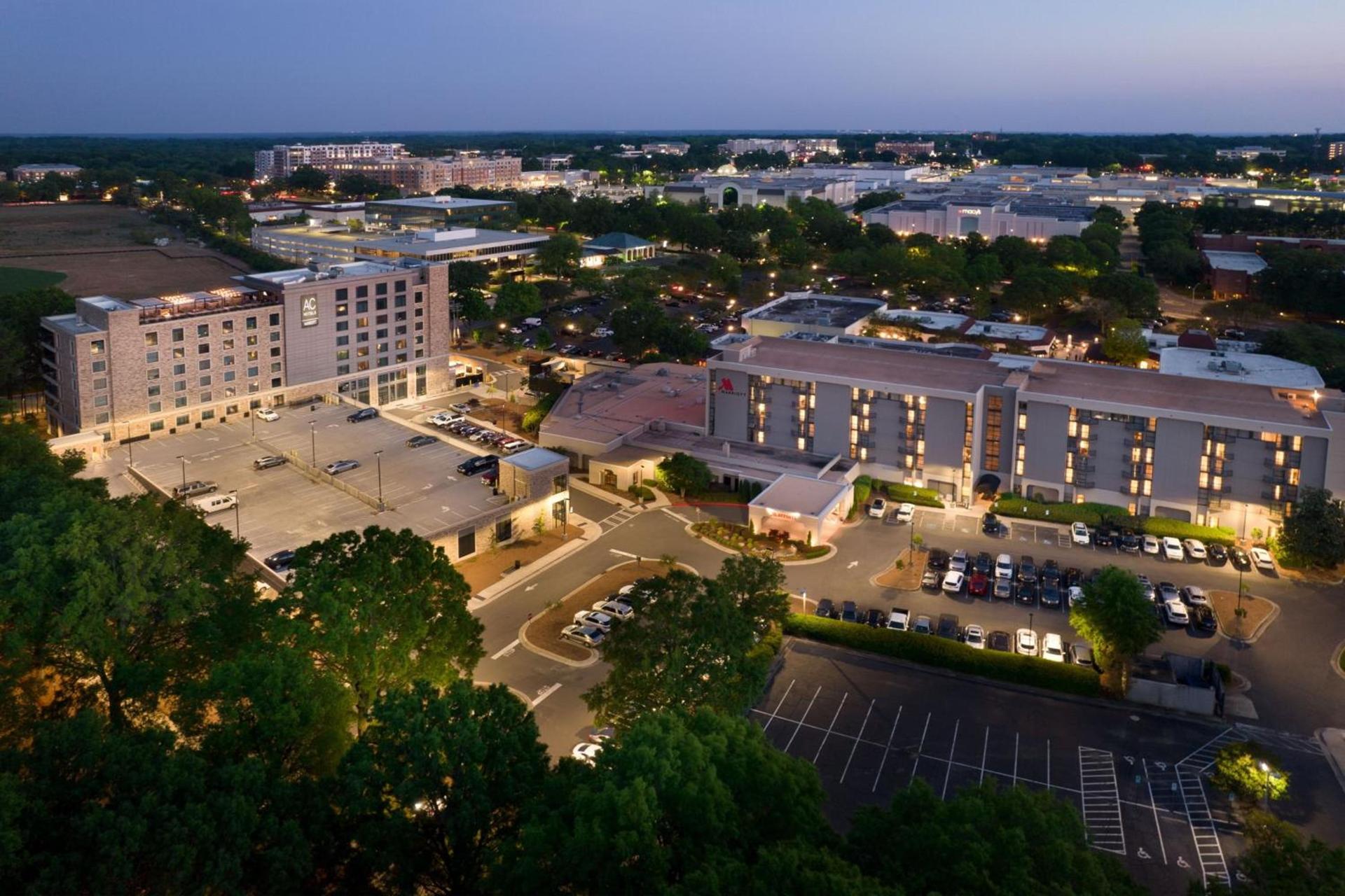AC Hotel by Marriott Charlotte SouthPark photo 11