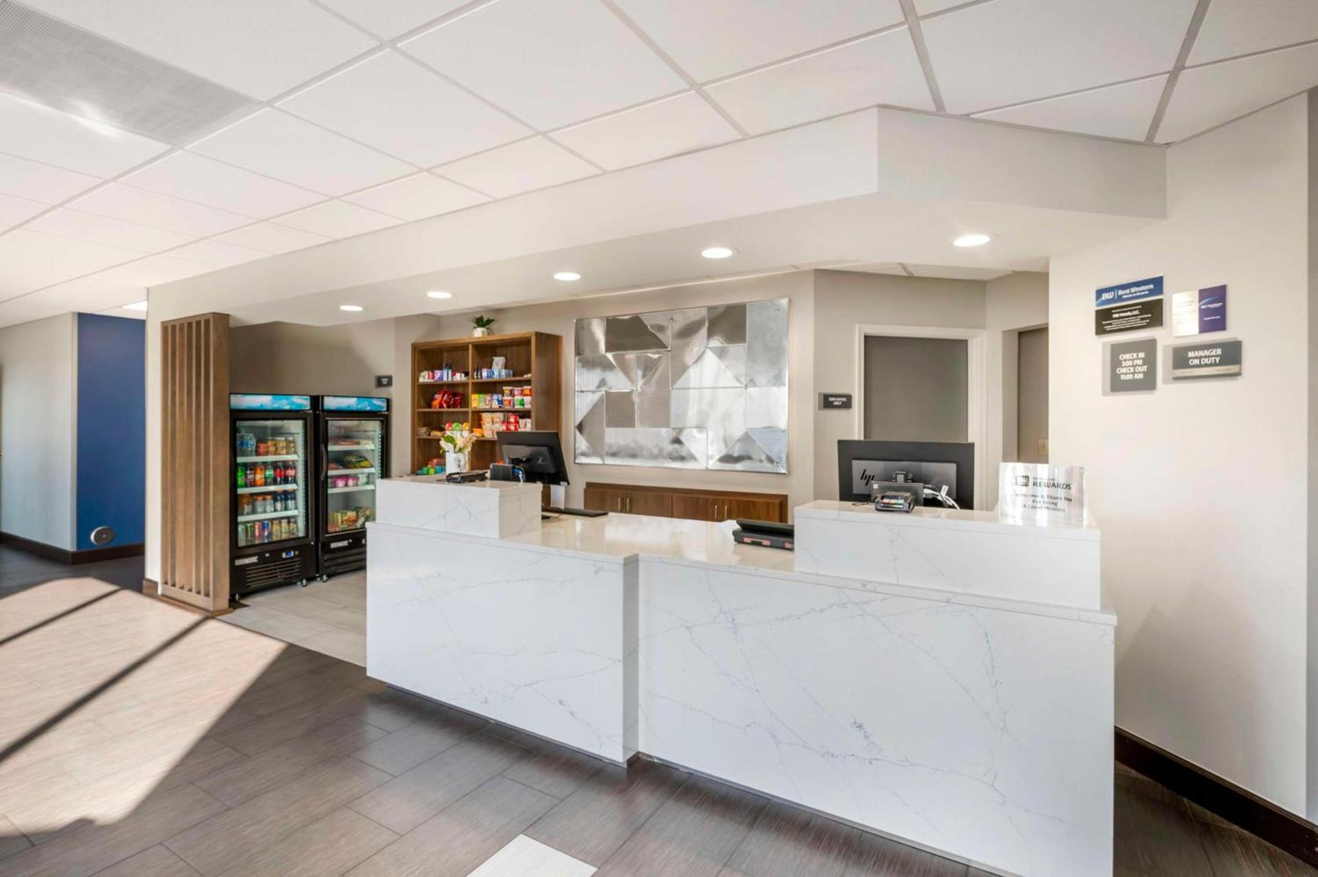 Best Western Plus Harrisonburg photo 3