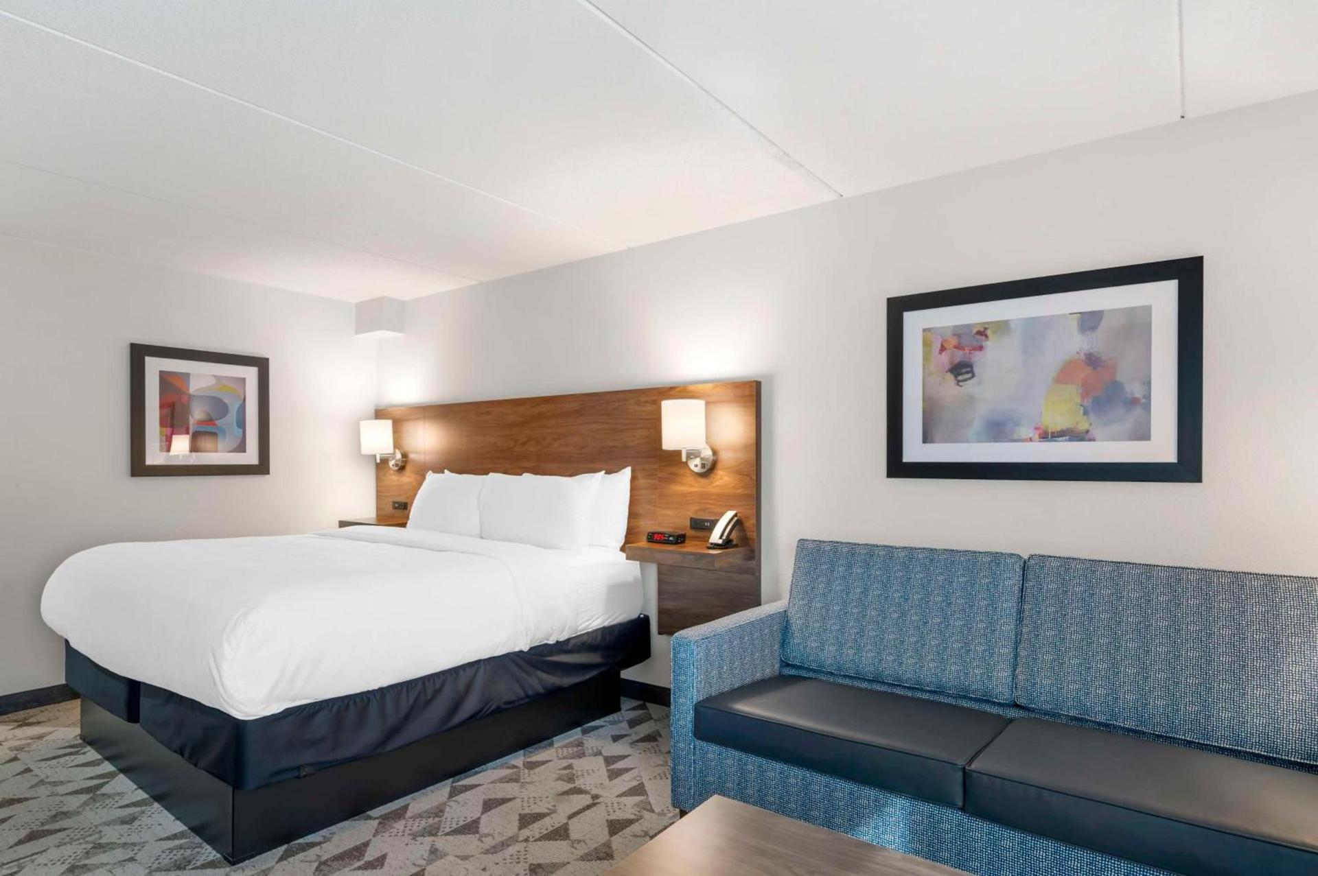 Best Western Plus Harrisonburg photo 11