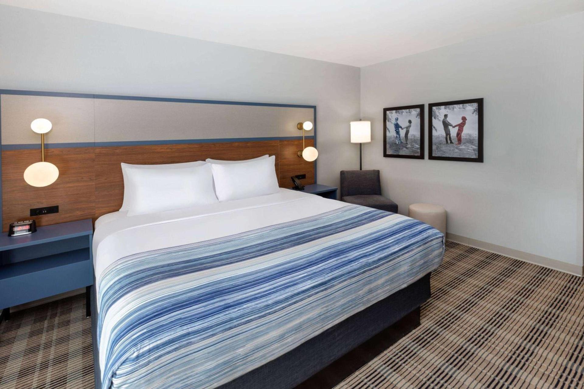 AmericInn by Wyndham Mountain Home photo 19