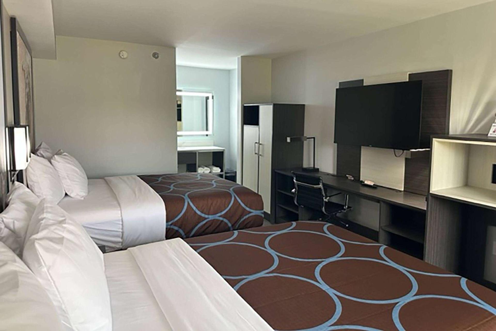 Super 8 by Wyndham Baltimore Northwest photo 26