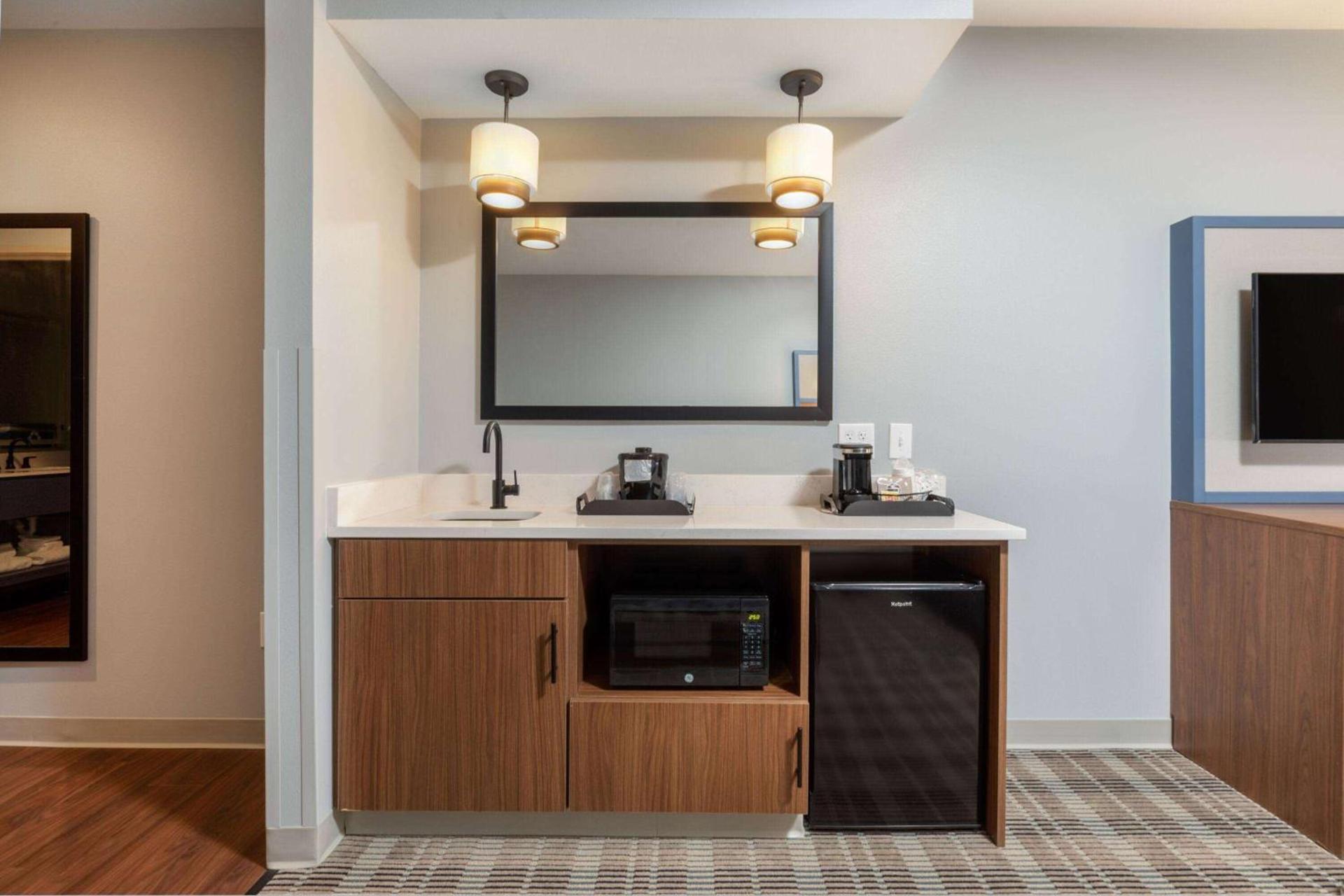 AmericInn by Wyndham Mountain Home photo 23