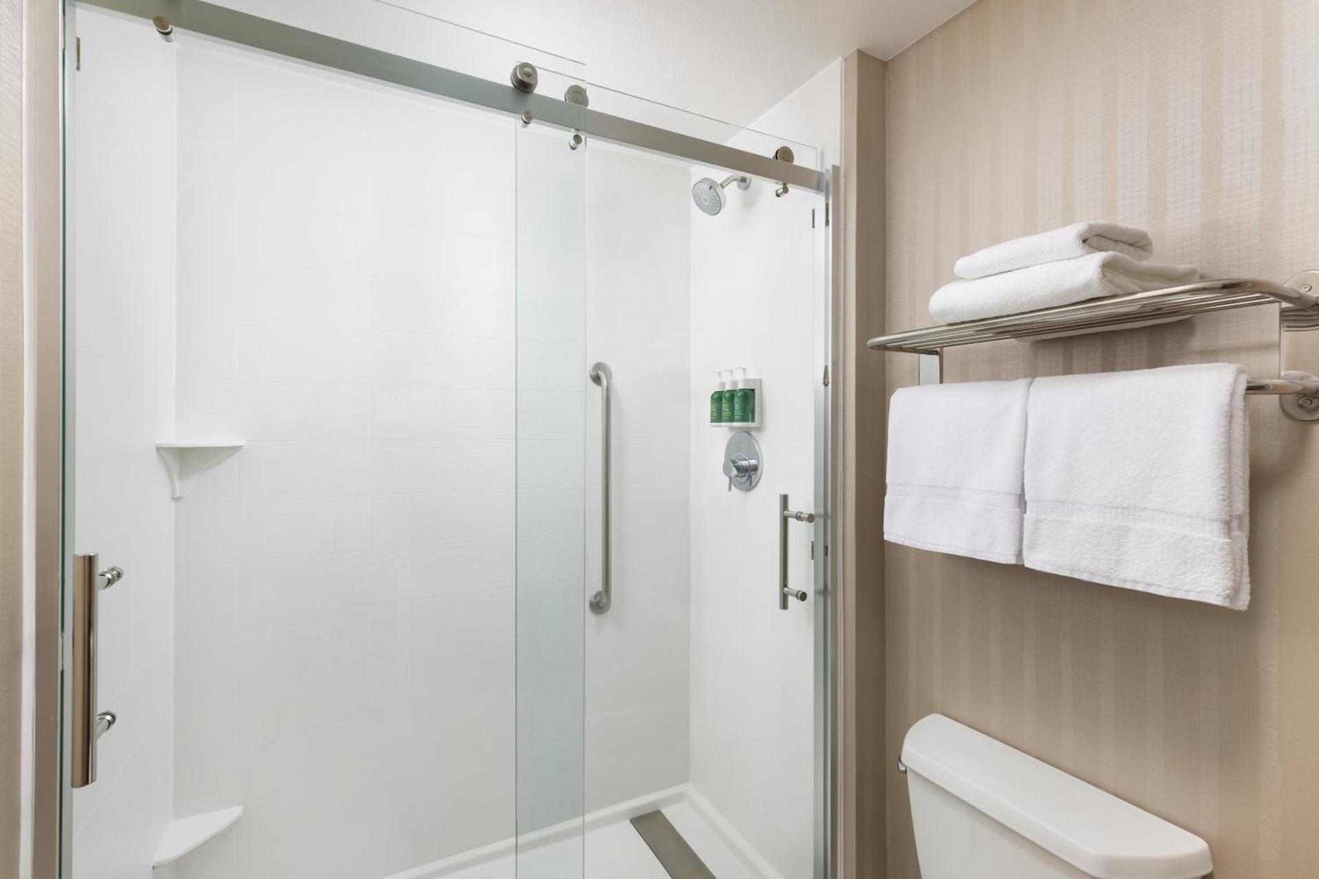 SpringHill Suites Fresno photo 22
