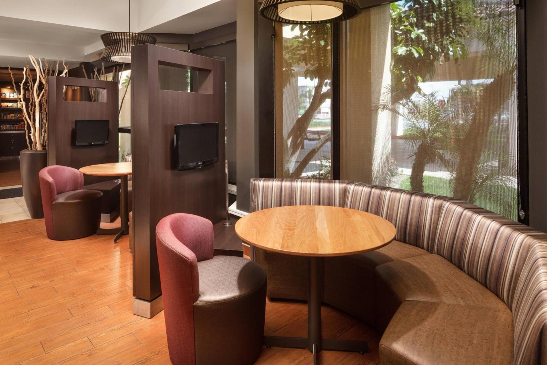 Courtyard Anaheim Buena Park photo 29
