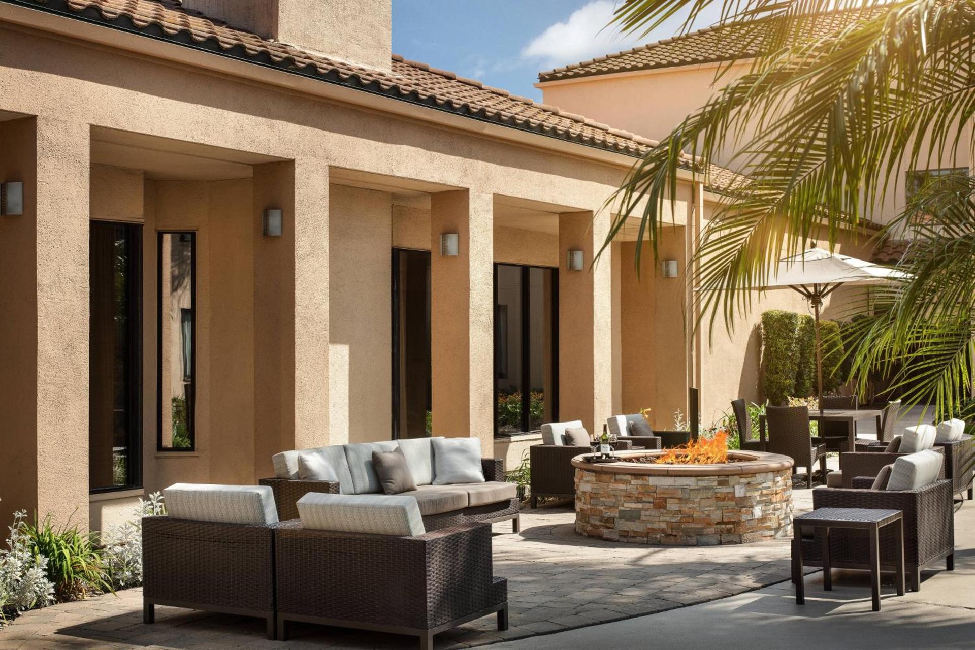 Courtyard Anaheim Buena Park photo 33