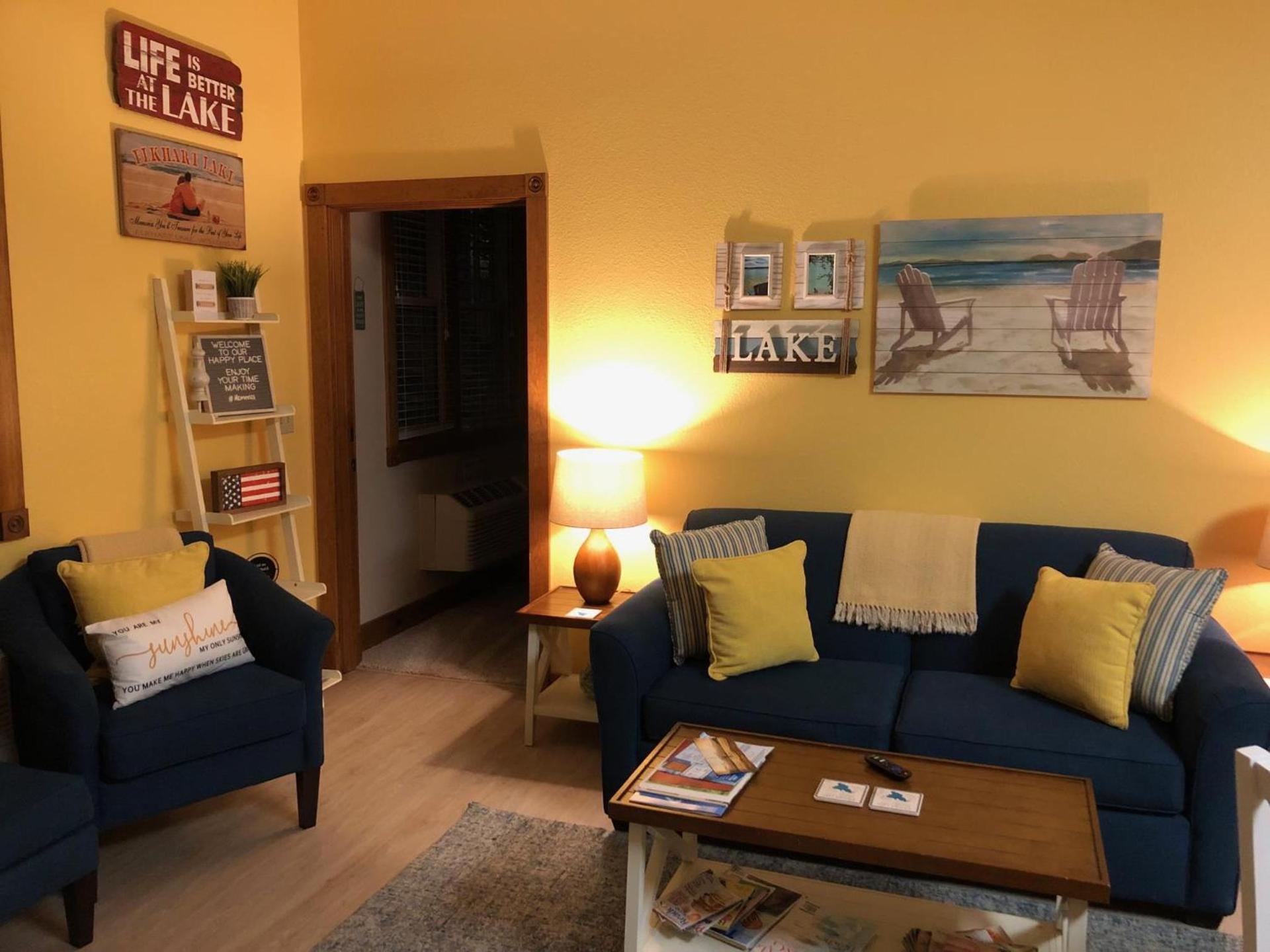 Lakeside Suites photo 18