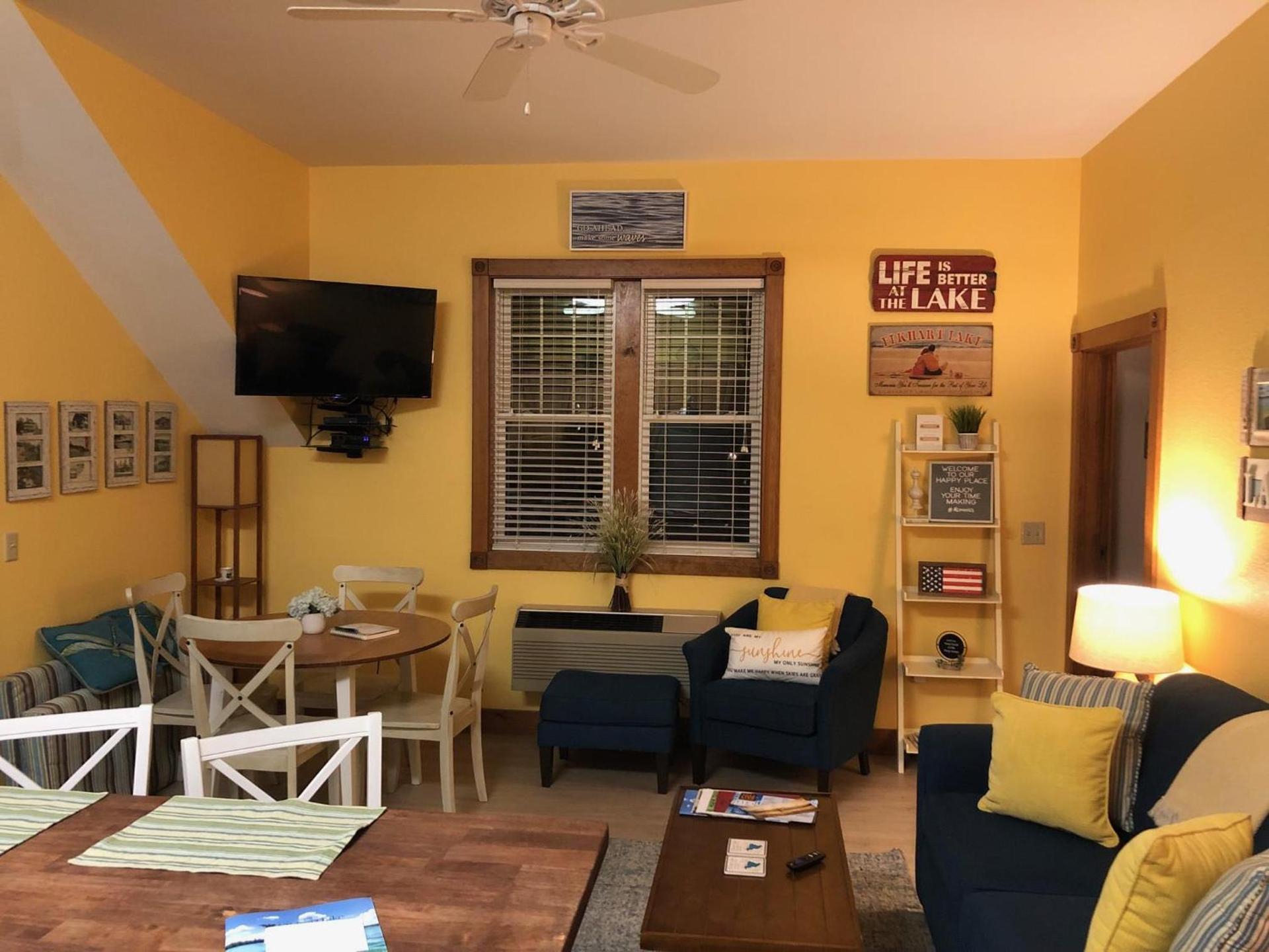 Lakeside Suites photo 7