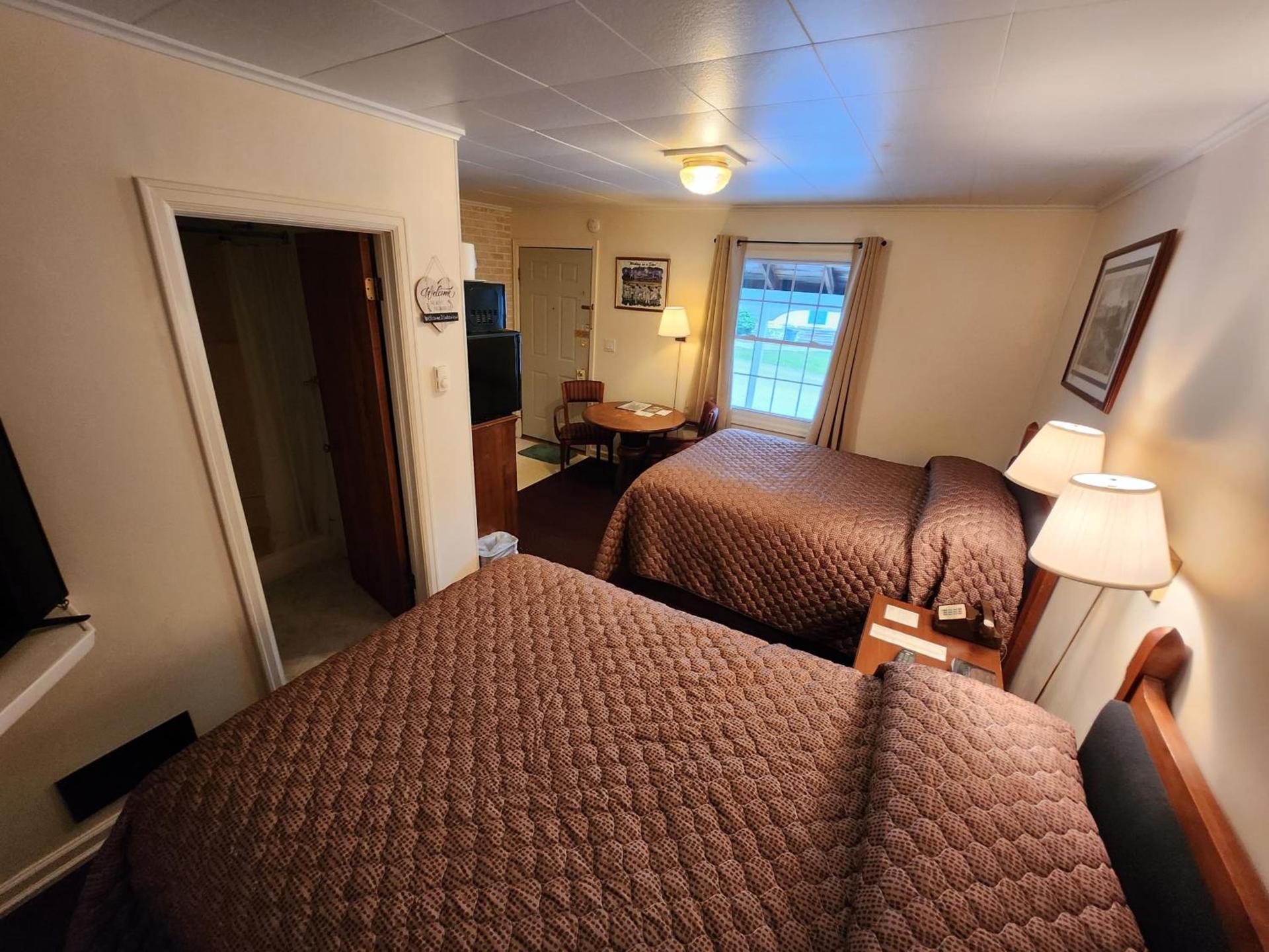 Lake View Motel photo 62