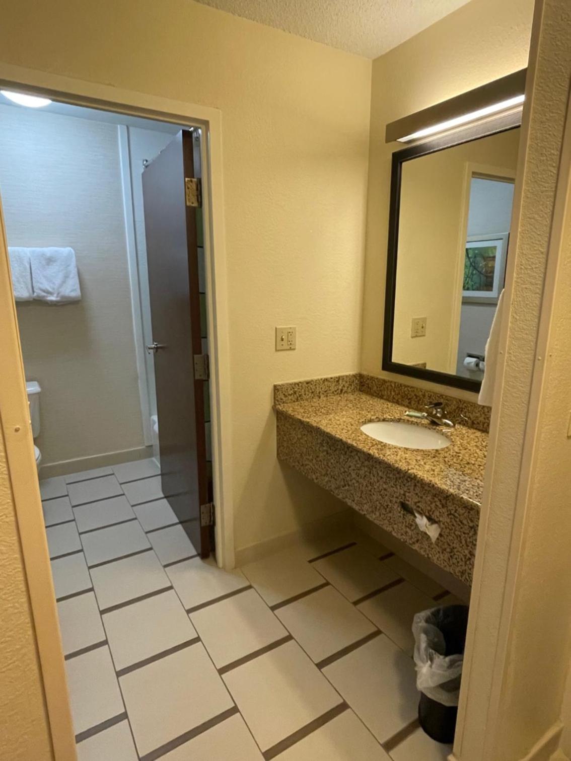 Fairfield Inn and Suites by Marriott Potomac Mills Woodbridge photo 32