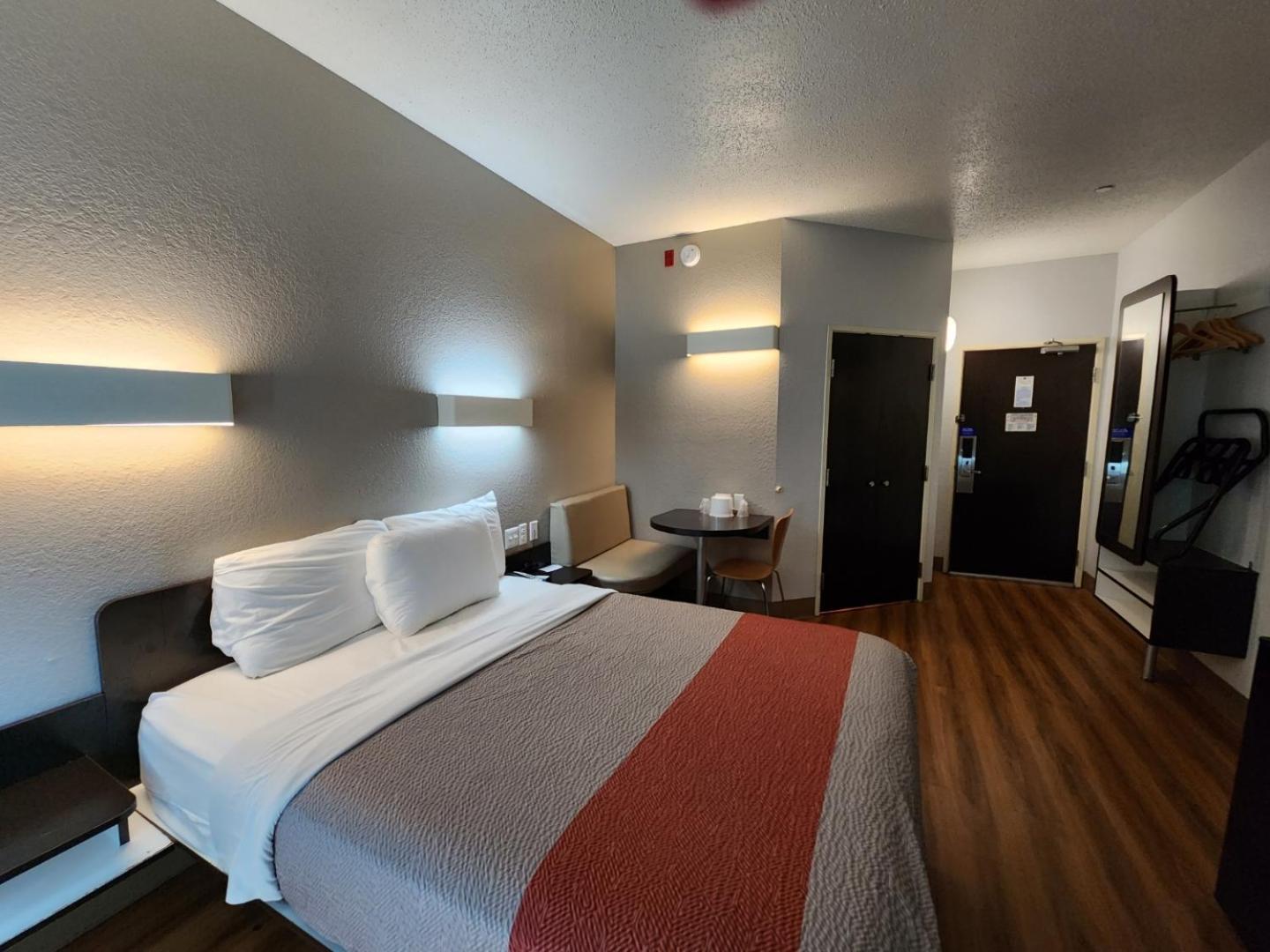 Motel 6-Biloxi, MS - Beach photo 14