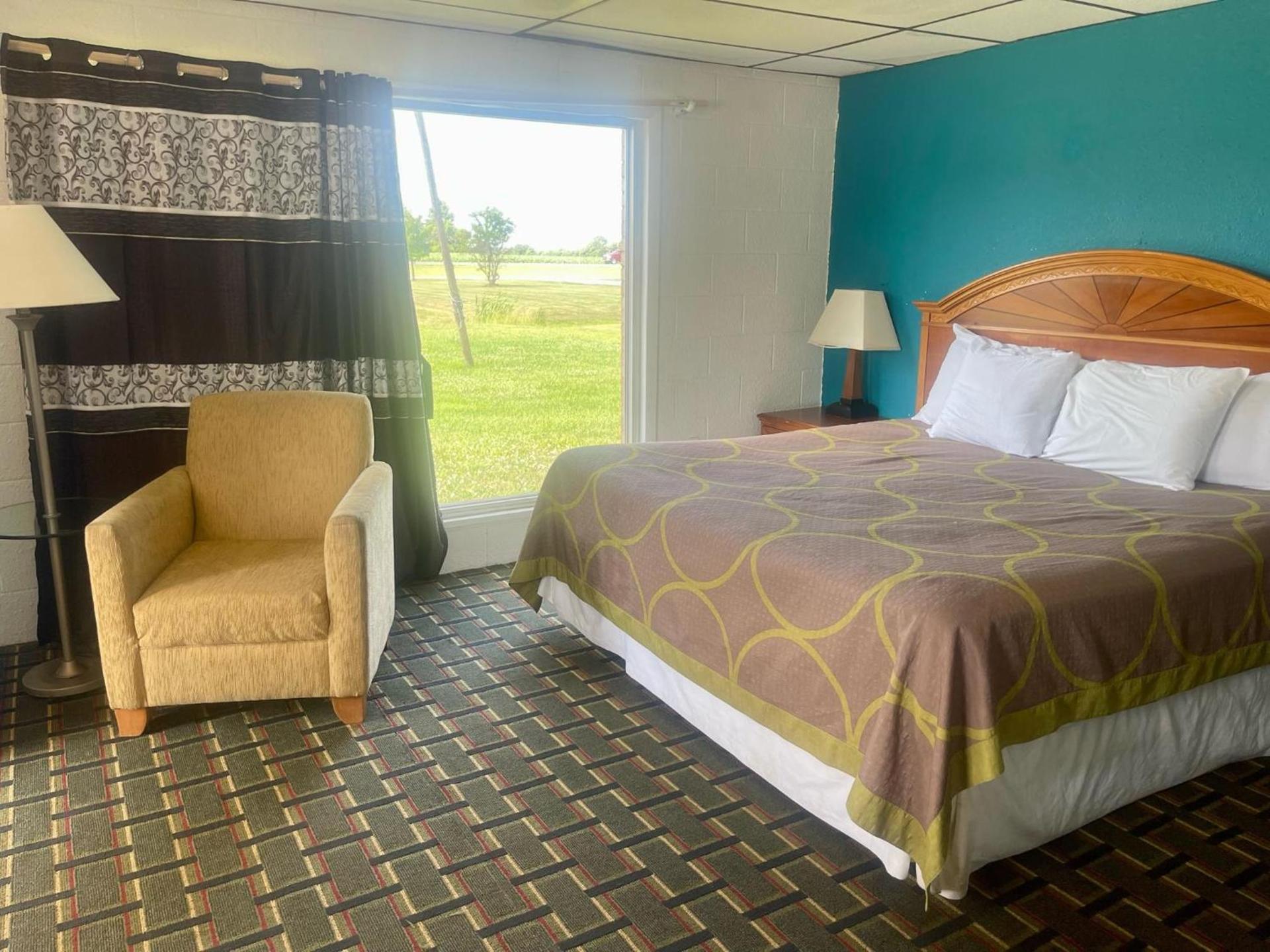 Rodeway Inn Flora photo 16
