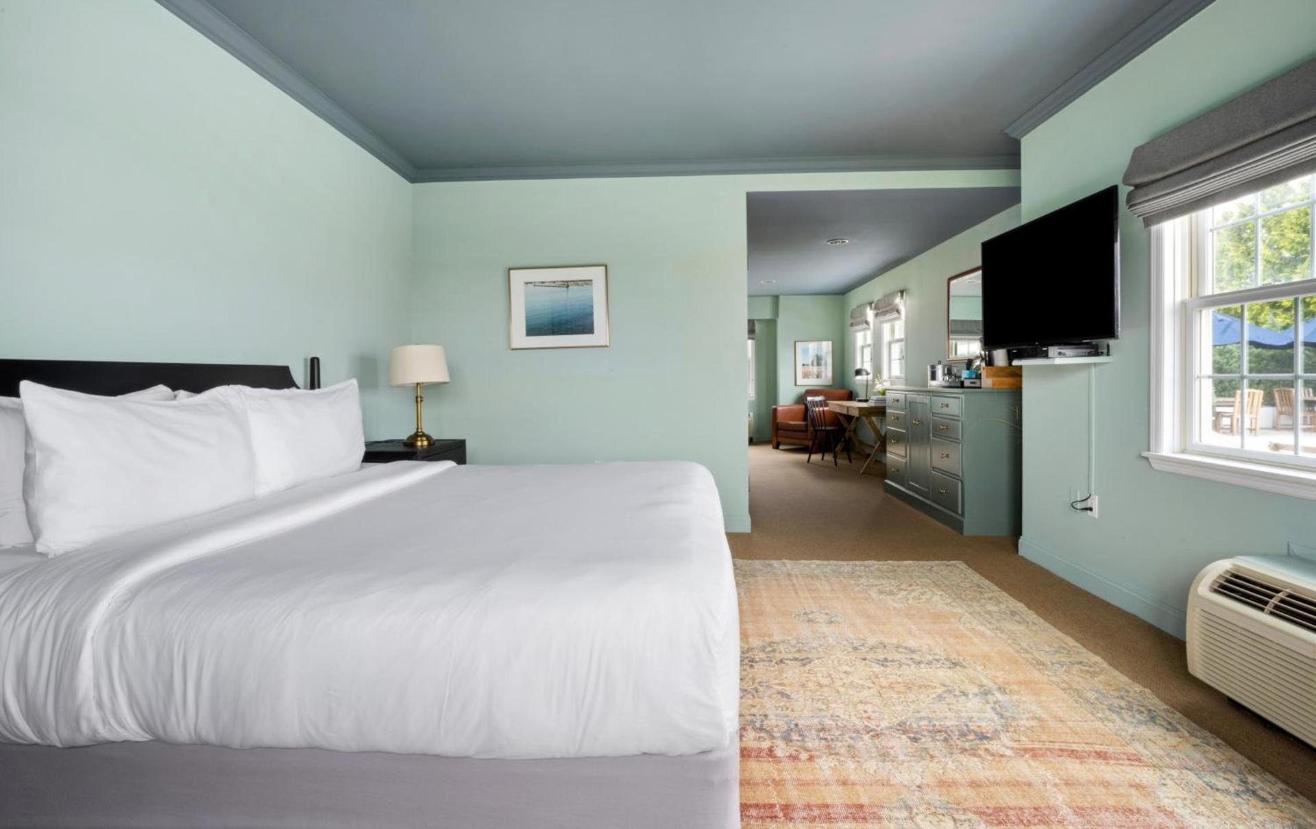 The Harbor Front Inn photo 32