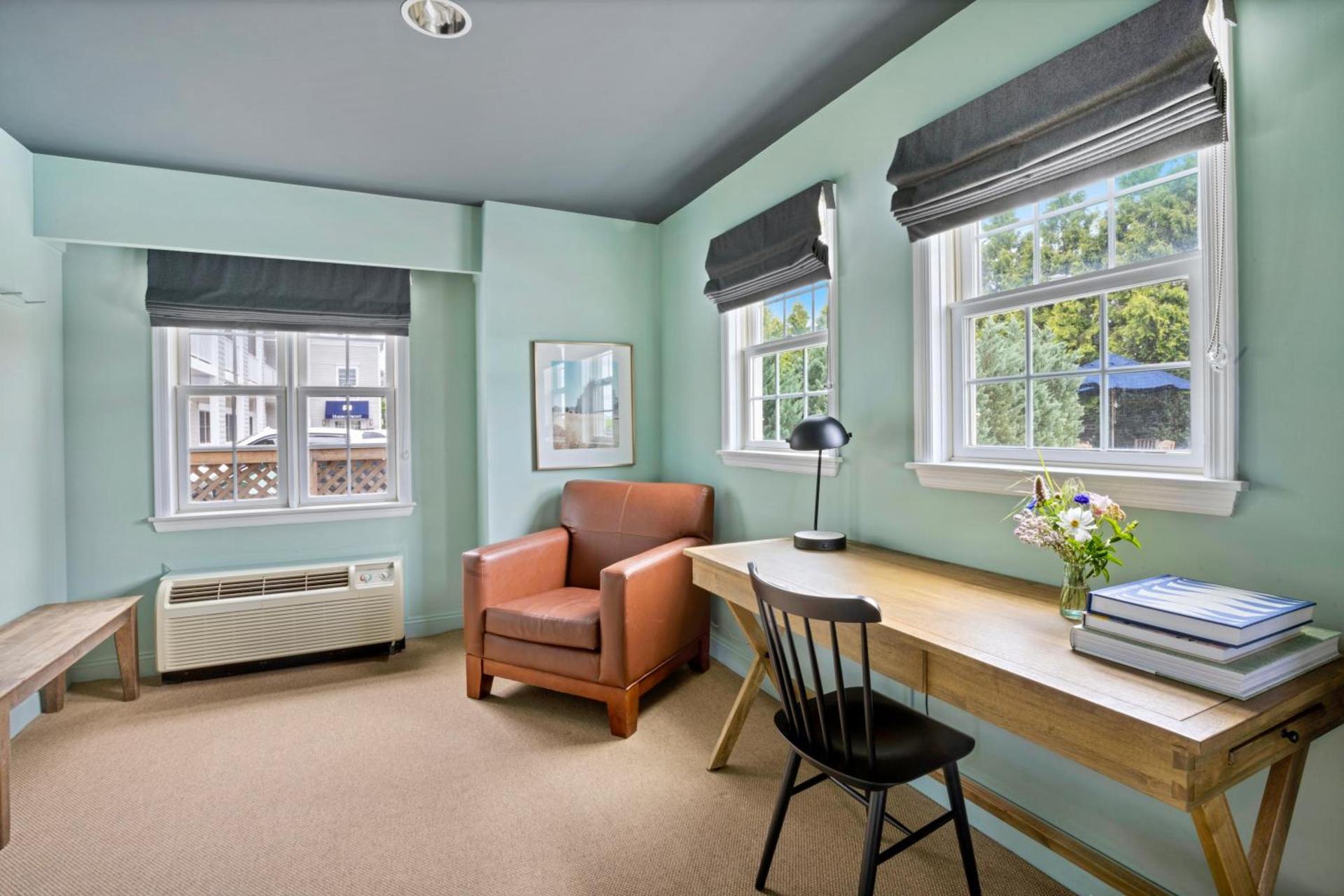 The Harbor Front Inn photo 41