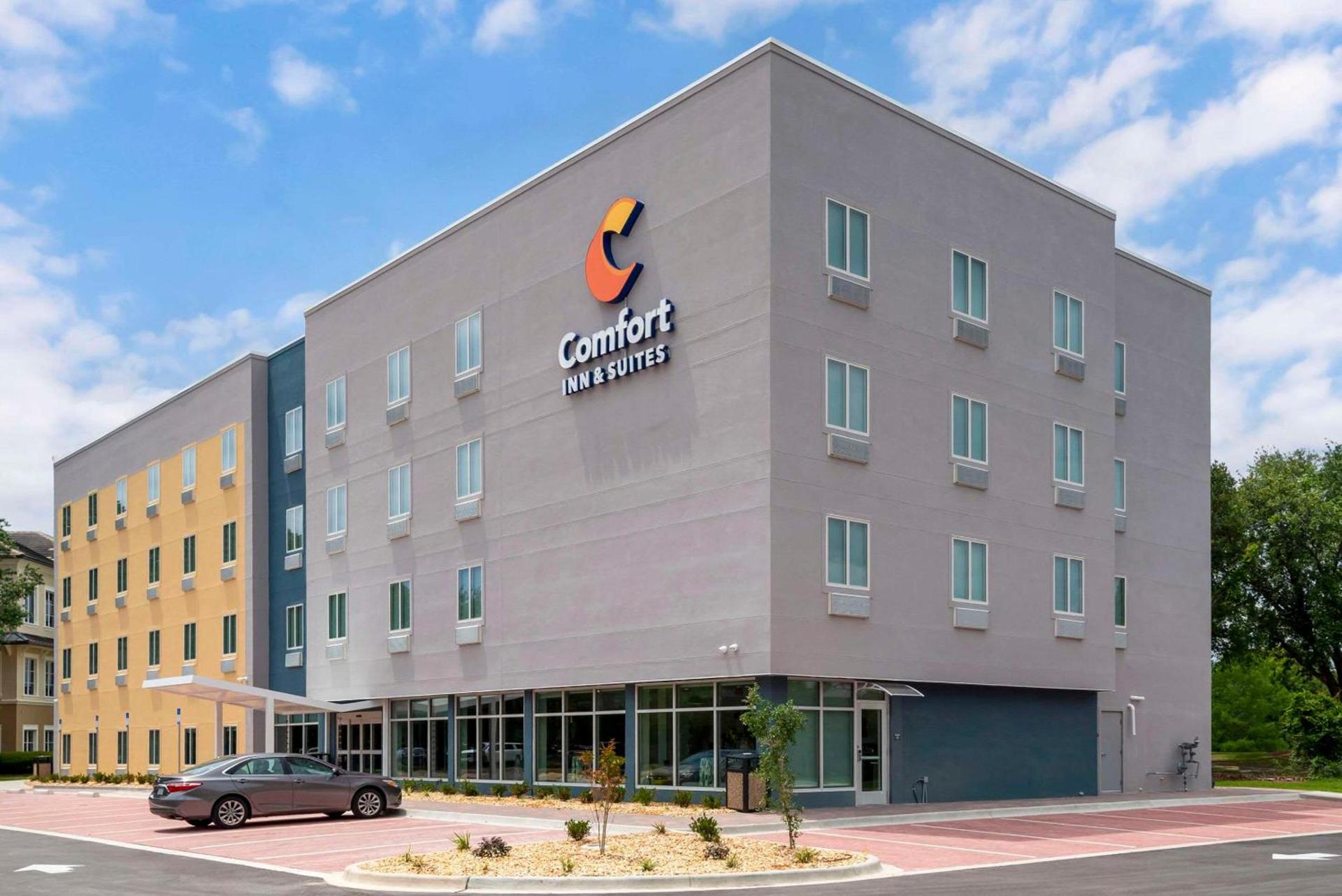 Comfort Inn & Suites Destin near Henderson Beach photo 3