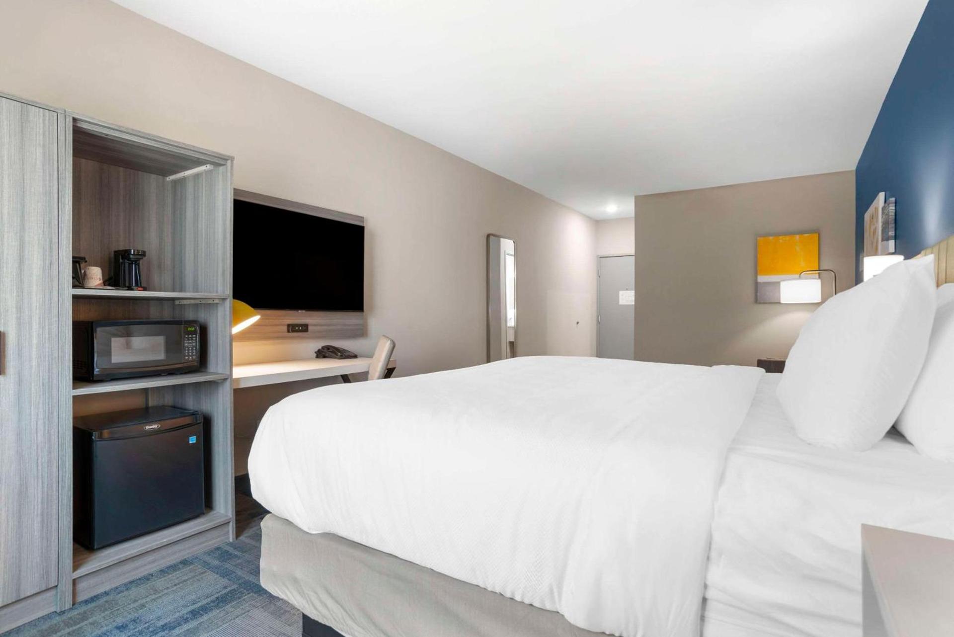 Comfort Inn & Suites Destin near Henderson Beach photo 38