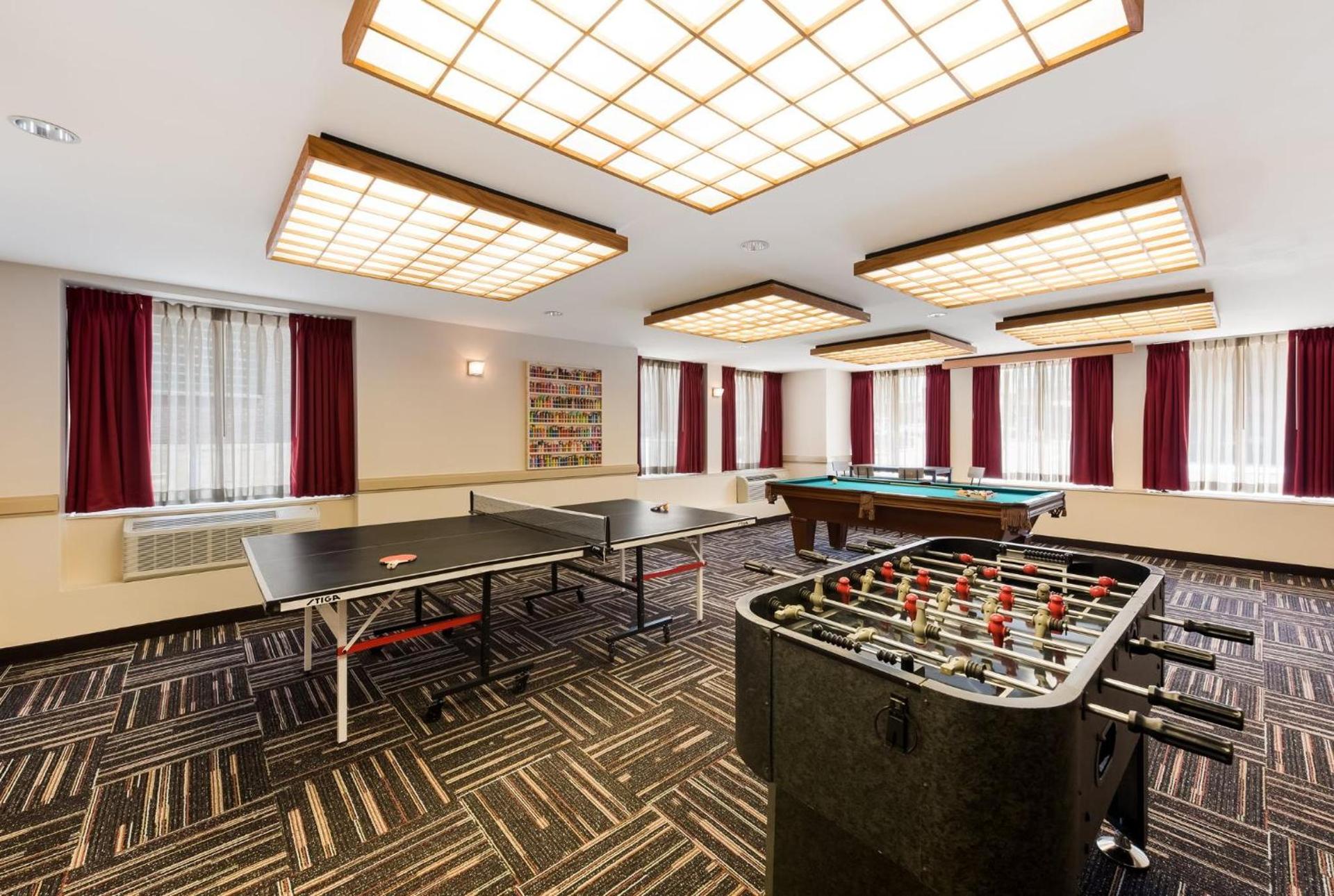 Red Roof Inn PLUS+ Columbus Downtown - Convention Center photo 23