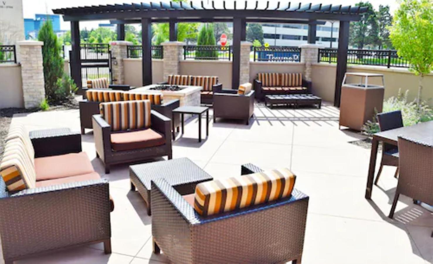 TownePlace Suites by Marriott Minneapolis near Mall of America photo 2