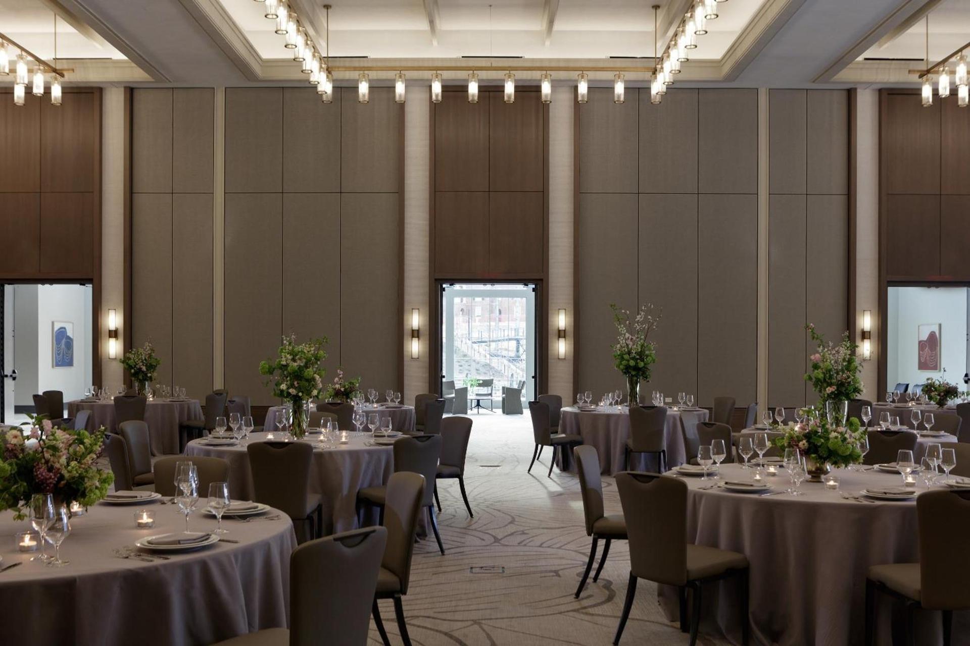 Kimpton - The Forum Hotel by IHG photo 27