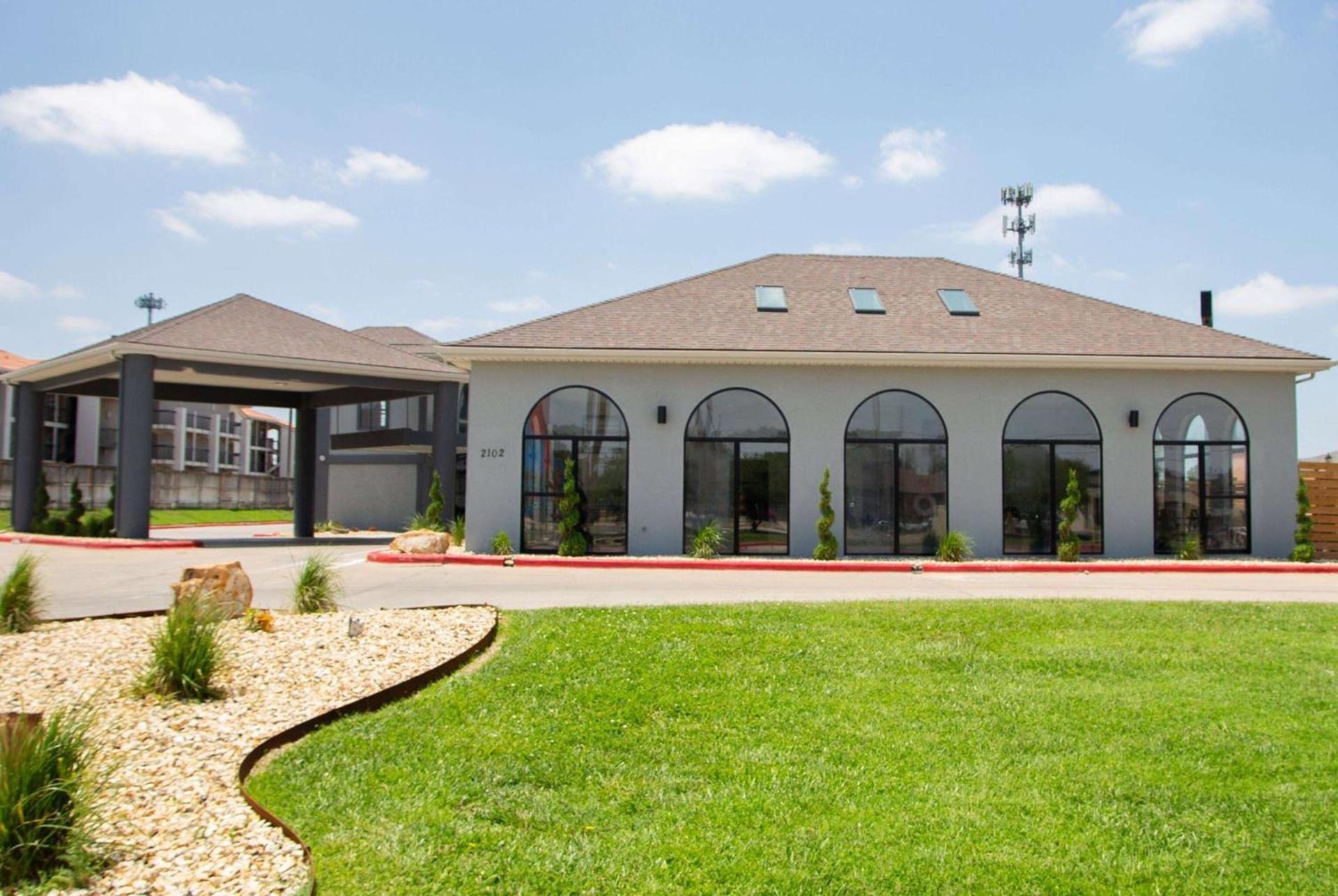 Days Inn by Wyndham Amarillo - Medical Center photo 1